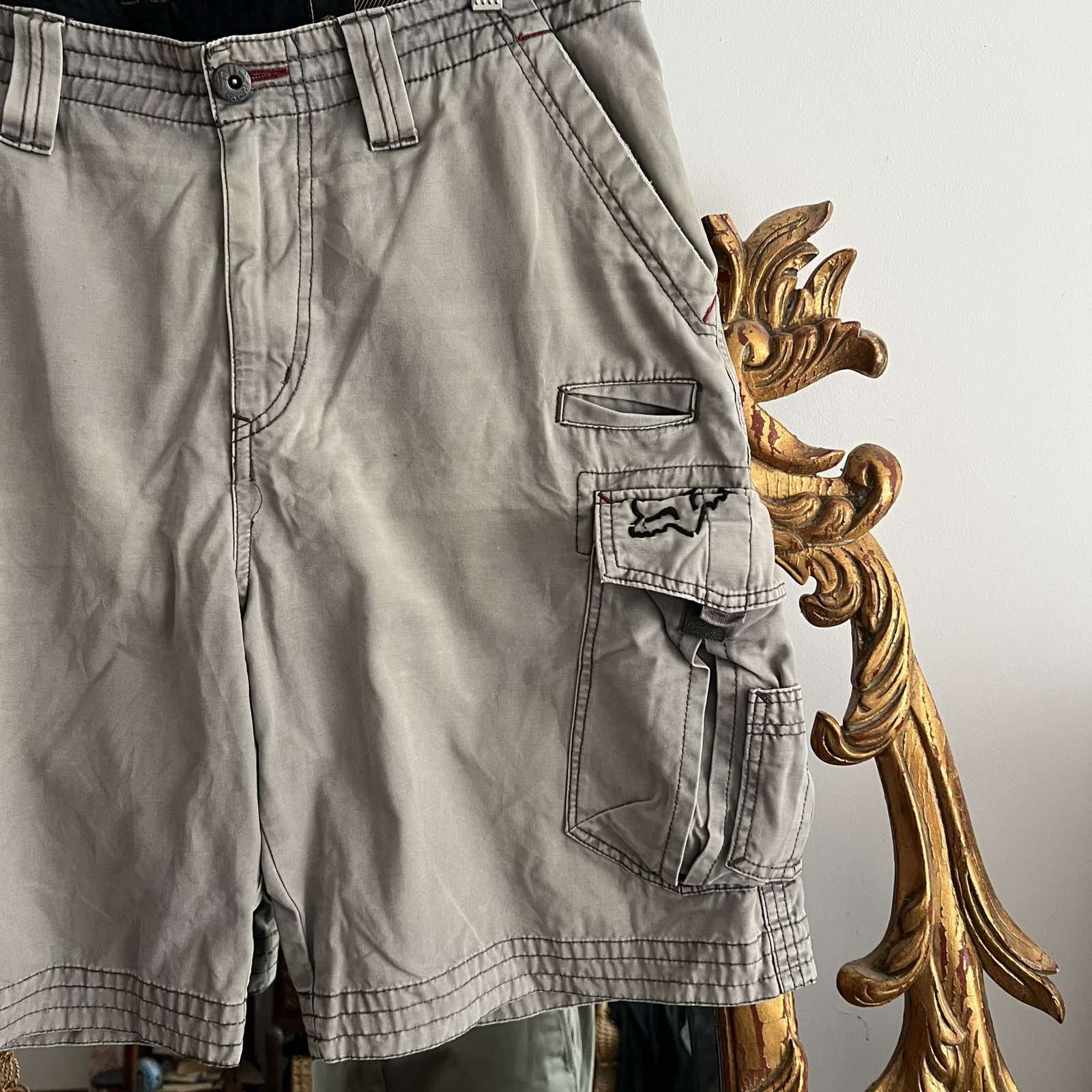 Fox Racing VINTAGE Fox Cargo Shorts Men Grey Baggy Skater BMX Sz 36 Size US 36 / EU 52 - 4 Thumbnail