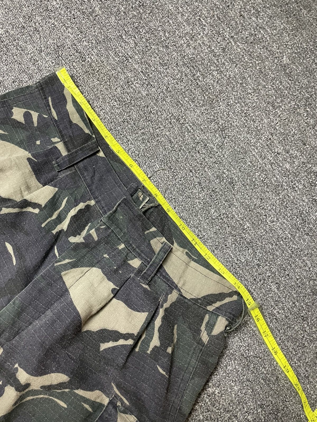 Japanese Brand Japanese Brand Camouflage Cargo Shorts (111) Size US 30 / EU 46 - 4 Thumbnail