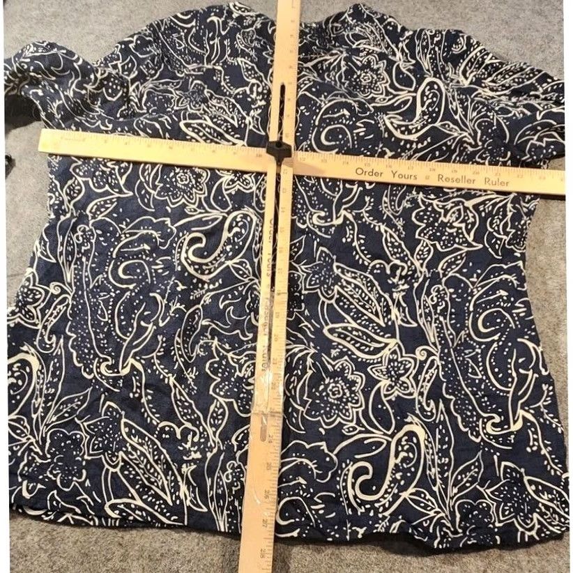 Vintage VINTAGE Carole Little Woman Blouse Shirt Womens 1X Blue White Linen Paisley Button Front Blouse Size XL / US 12-14 / IT 48-50 - 4 Thumbnail