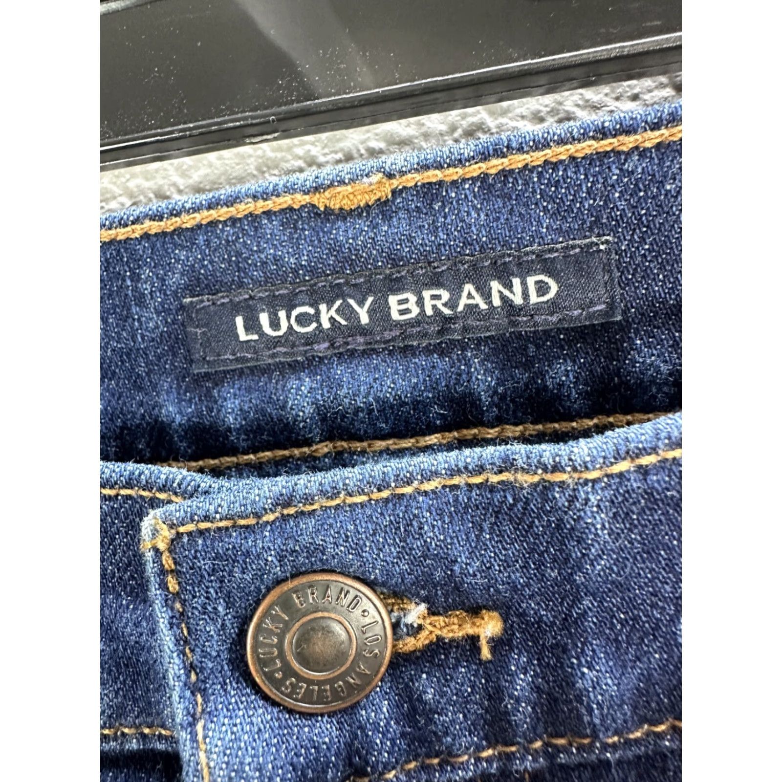 Lucky Brand Women's Lucky Brand Blue Jeans Straight Leg Crop Cropped Cotton Sz 4 / 27 jeans Womens Straight Cropped Blue Cotton Lucky Brand 4 / 27 Size 30" / US 8 / IT 44 - 3 Thumbnail