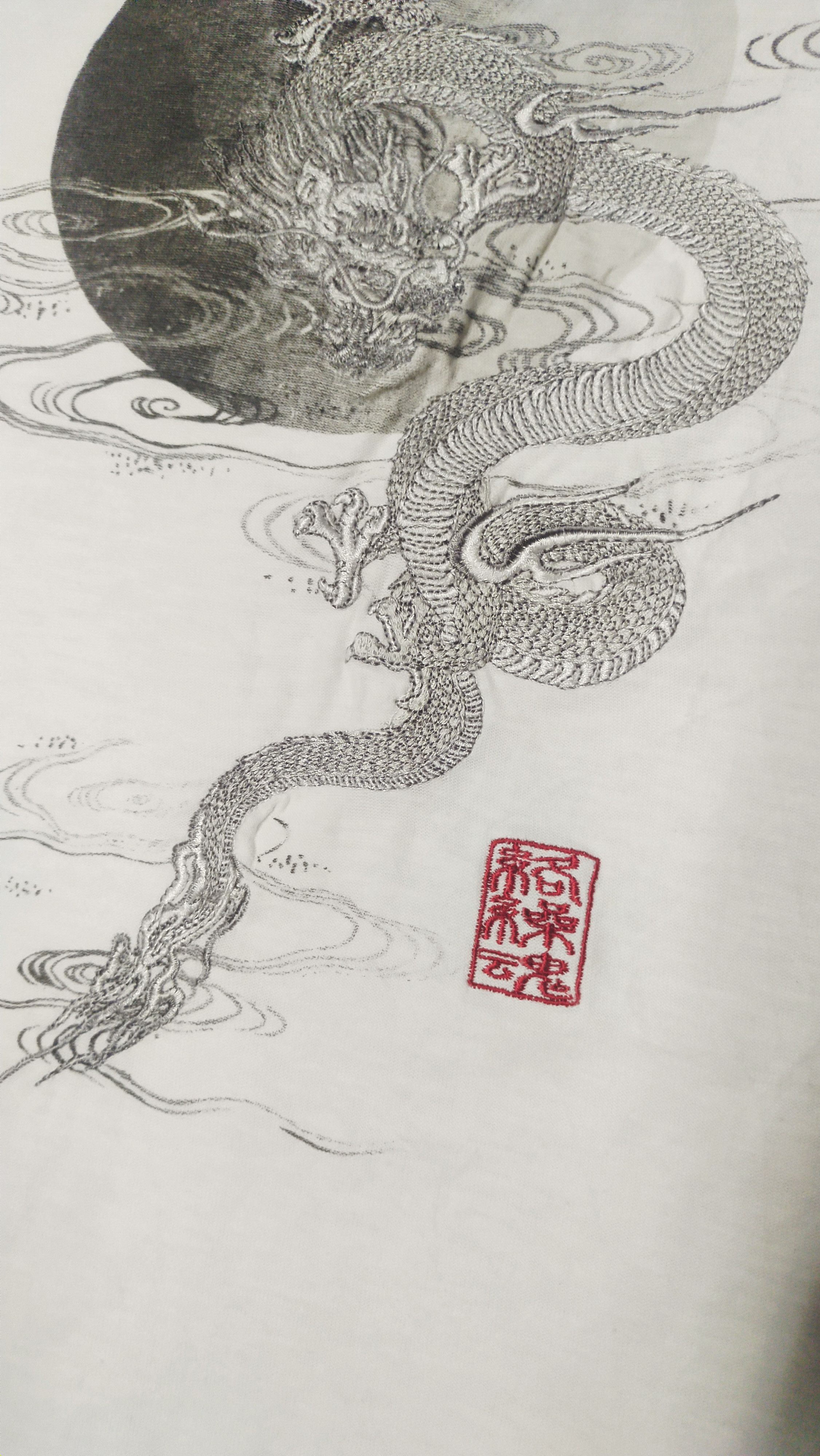 JAPAN DESIGN X SUKAJAN KARAKURI TEE