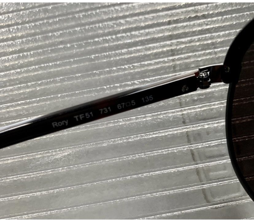 Tom Ford Tom Ford 🇮🇹 dk brown Rory unisex sunglasses NEW Size ONE SIZE - 7 Thumbnail