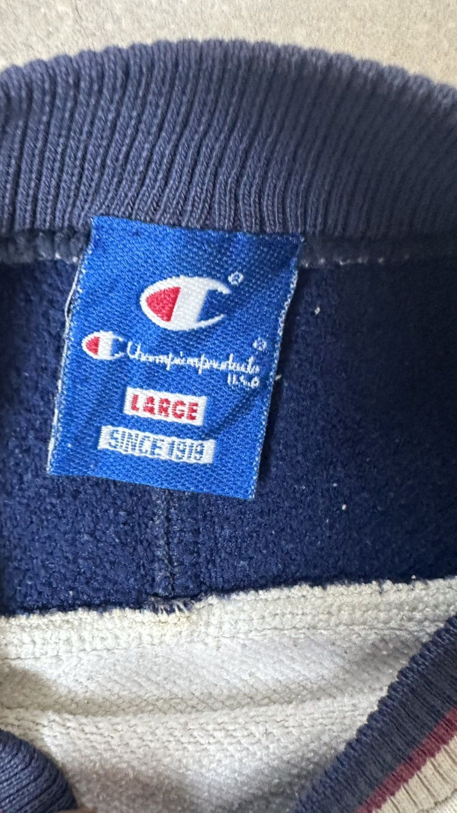 Champion VINTAGE 90S CHAMPION SWEATSHIRT Size US L / EU 52-54 / 3 - 6 Thumbnail