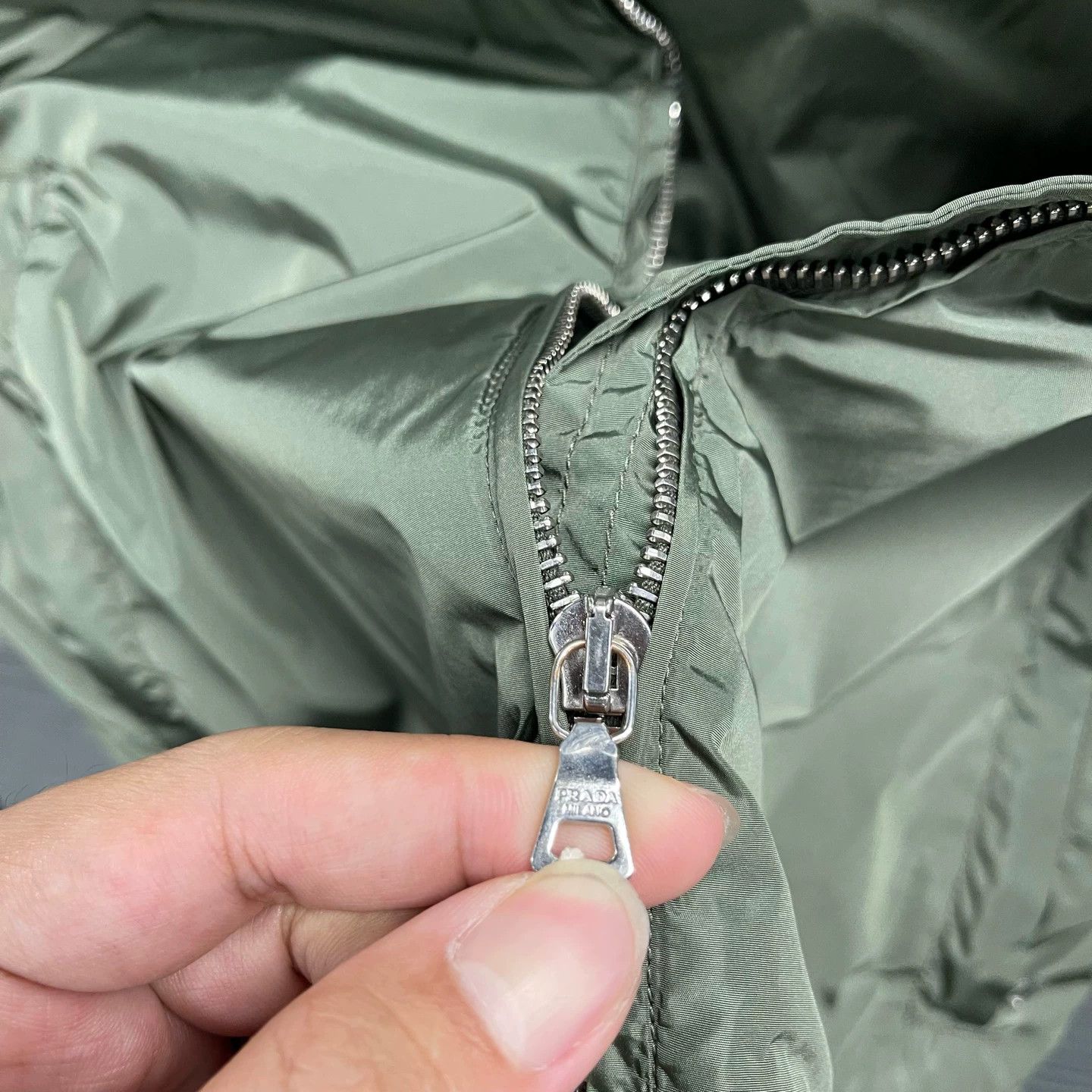 Prada Prada olive green triangle logo nylon jacket 38 Size XS / US 0-2 / IT 36-38 - 5 Thumbnail