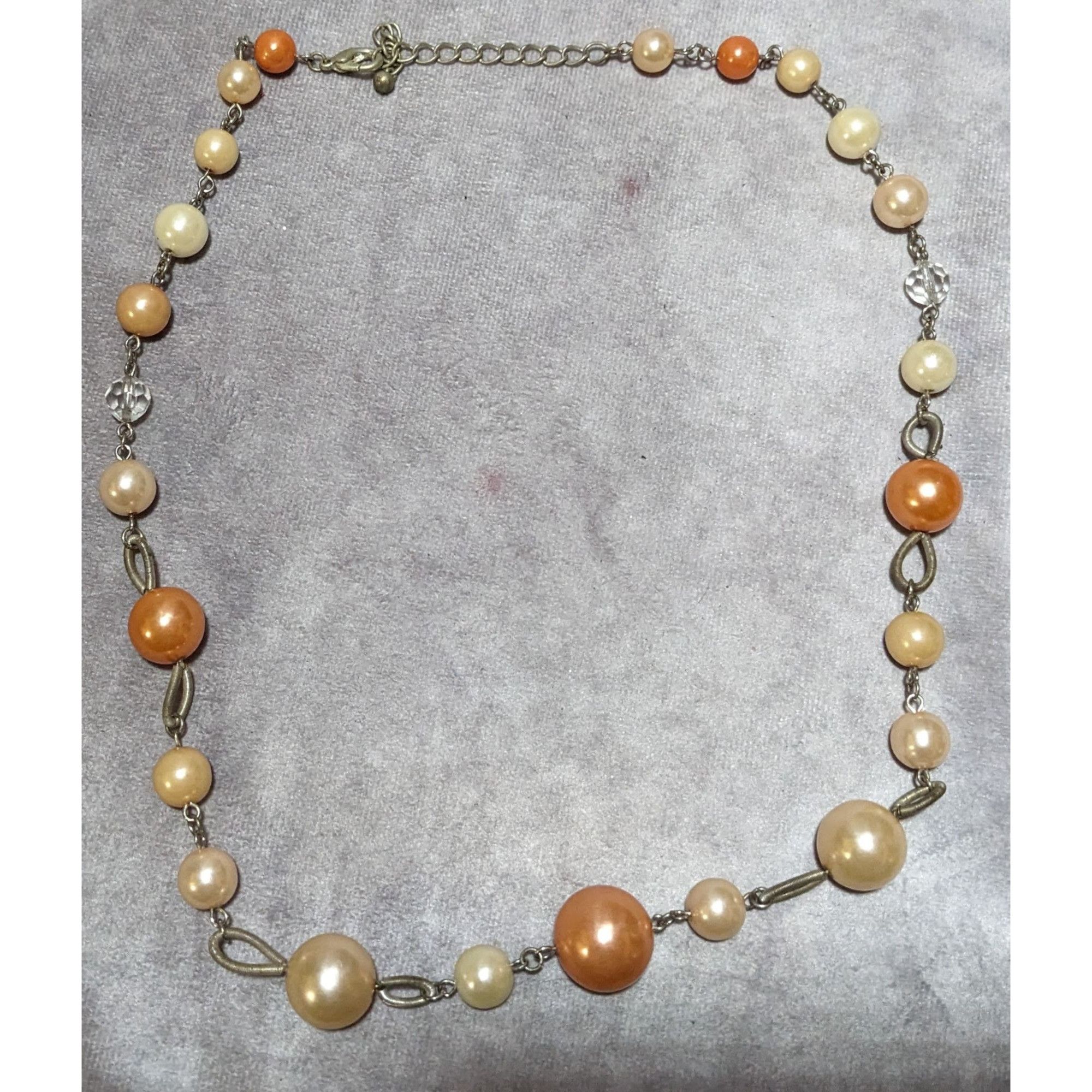Other Orange Cream Vintage Pearl Beaded Necklace Size ONE SIZE - 9 Thumbnail
