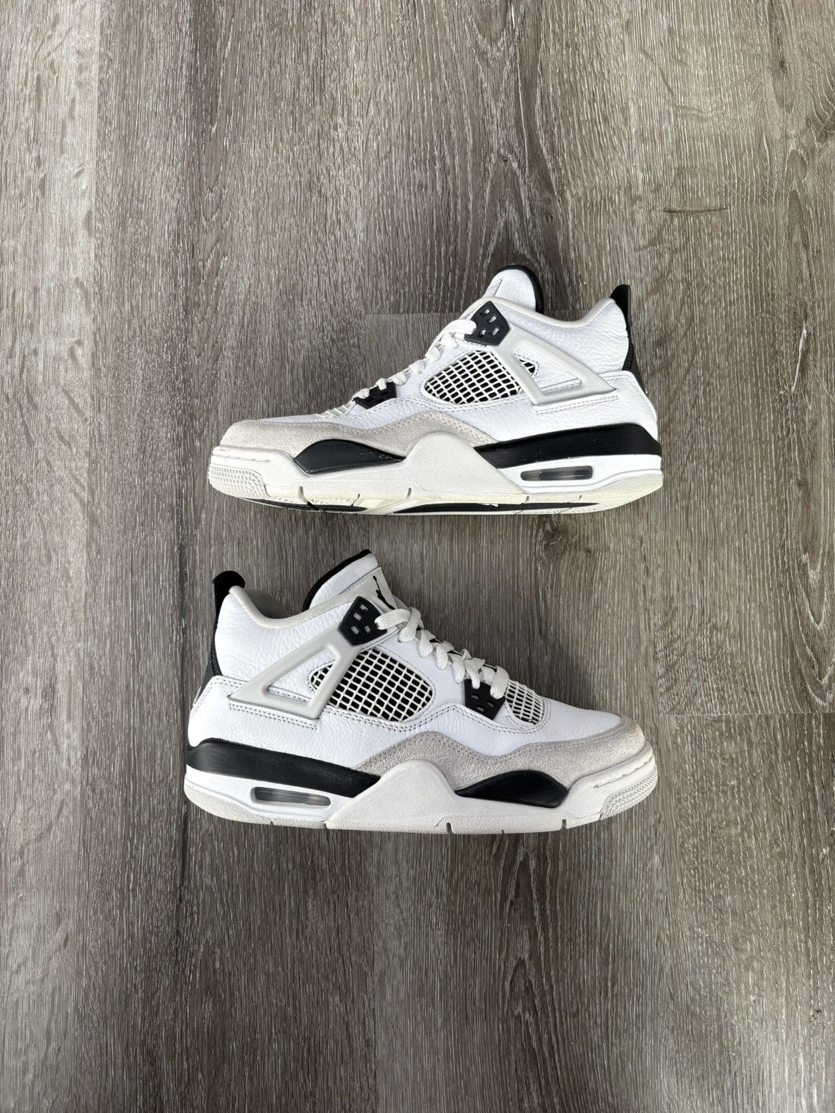 Jordan Brand Air Jordan 4 Retro “Military Black” (GS) **PRE-OWNED** Size US 6.5 / EU 39-40 - 1 Thumbnail
