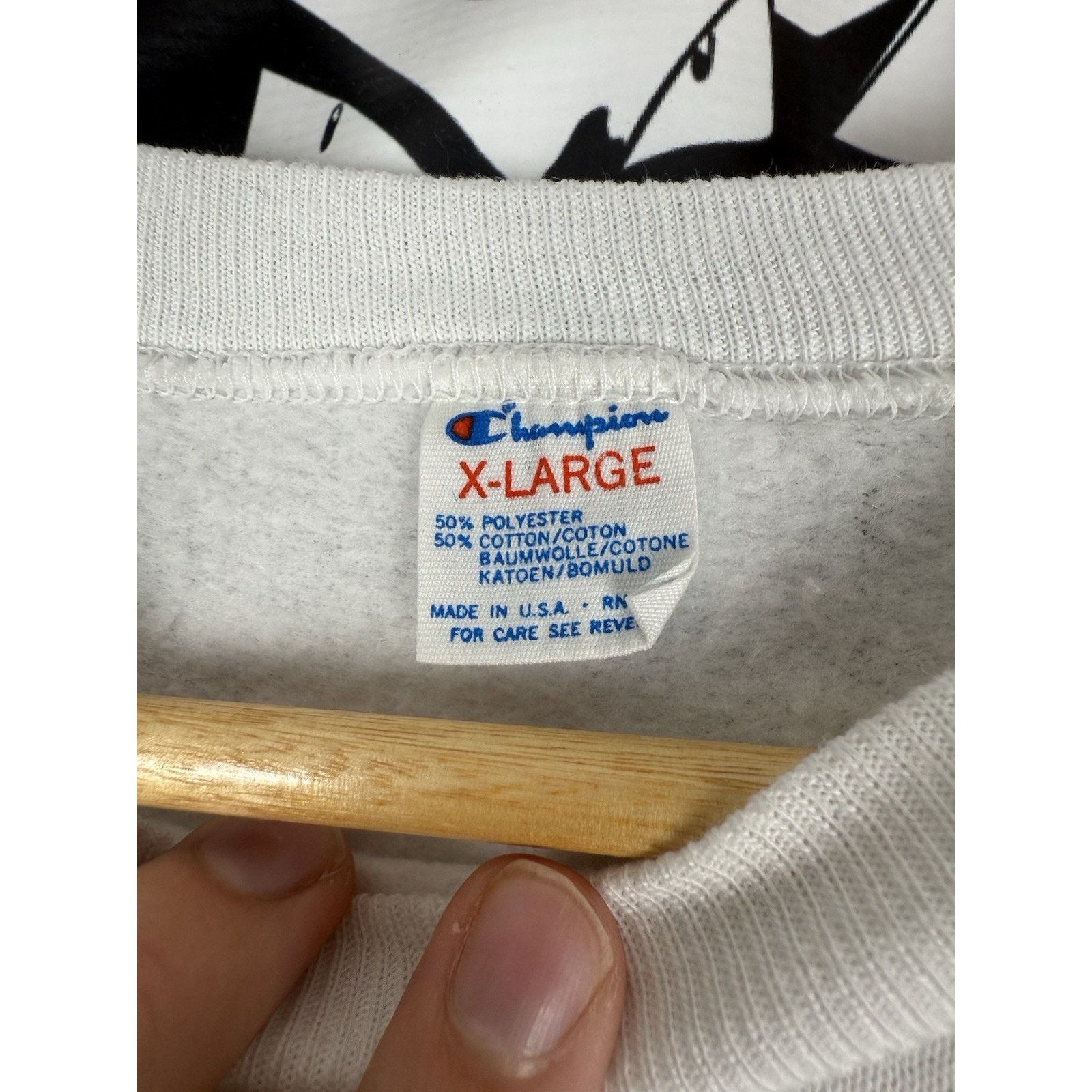Champion Vintage 1980s Sacred Heart Champion Sweatshirt Large Size US L / EU 52-54 / 3 - 3 Thumbnail