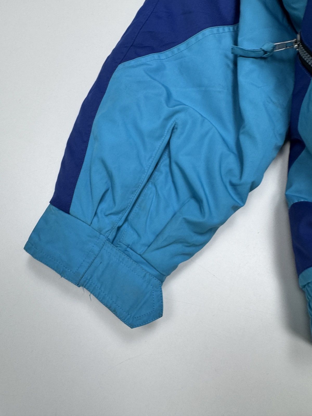 Fila Fila vintage women's ski jacket Size L / US 10 / IT 46 - 16 Thumbnail