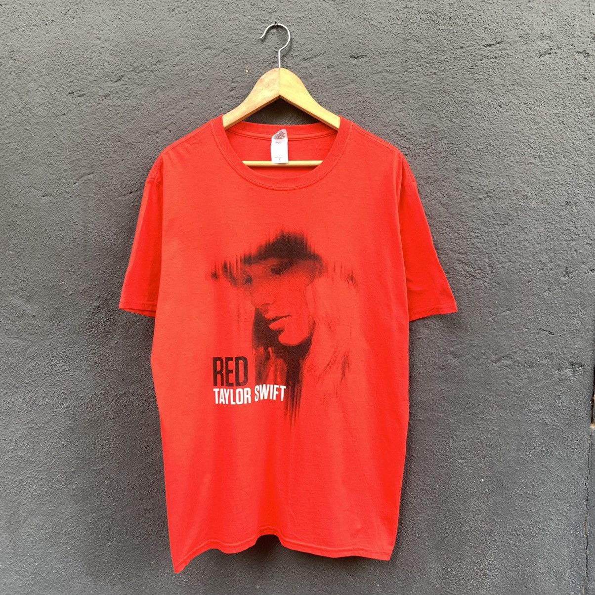 Band Tees Vintage Taylor Swift Red Tour Tee Size US L / EU 52-54 / 3 - 1 Thumbnail