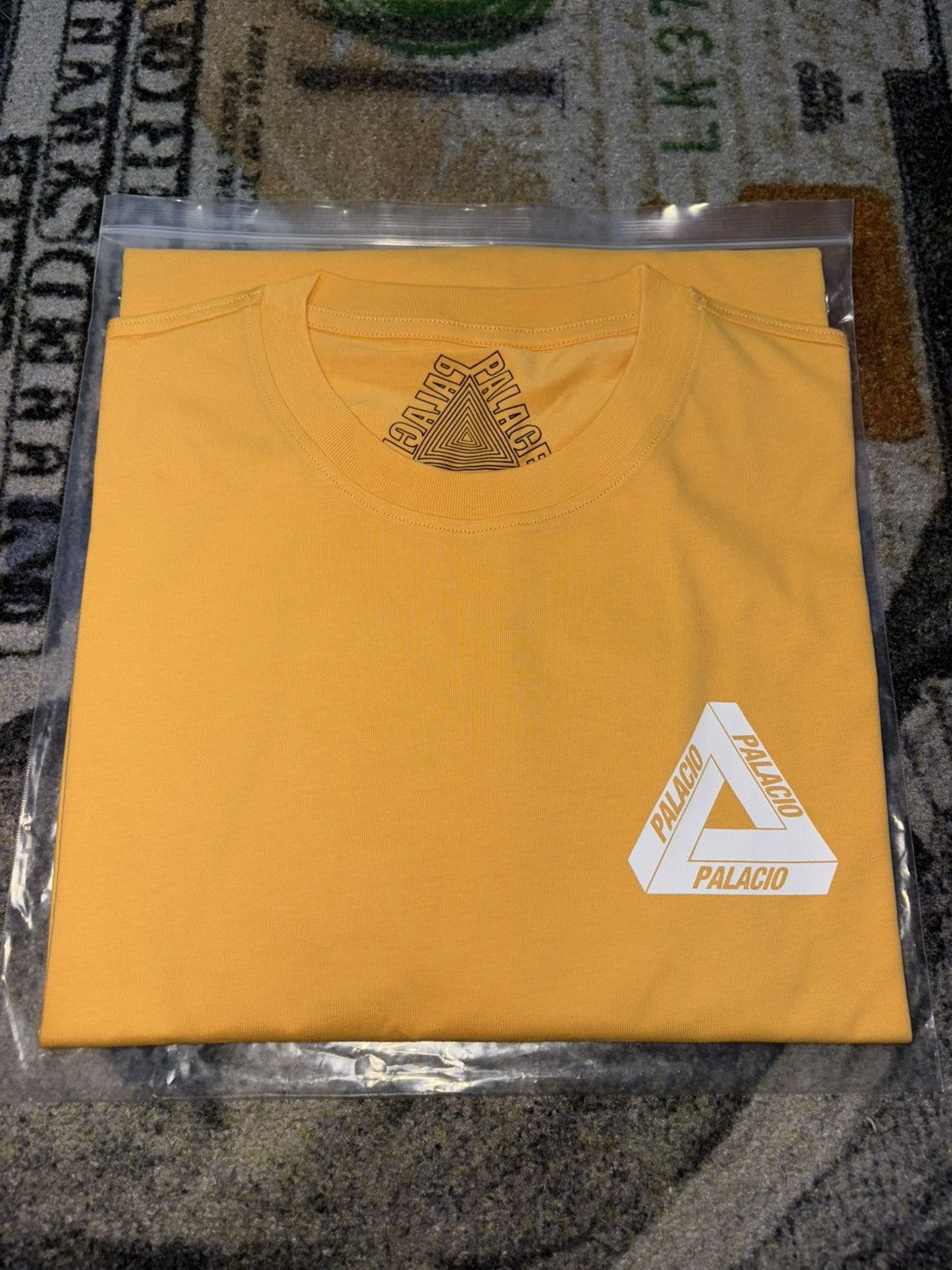 Palace Palace Spanish Tri Lingual T-Shirt Yellow Size US S / EU 44-46 / 1 - 1 Thumbnail