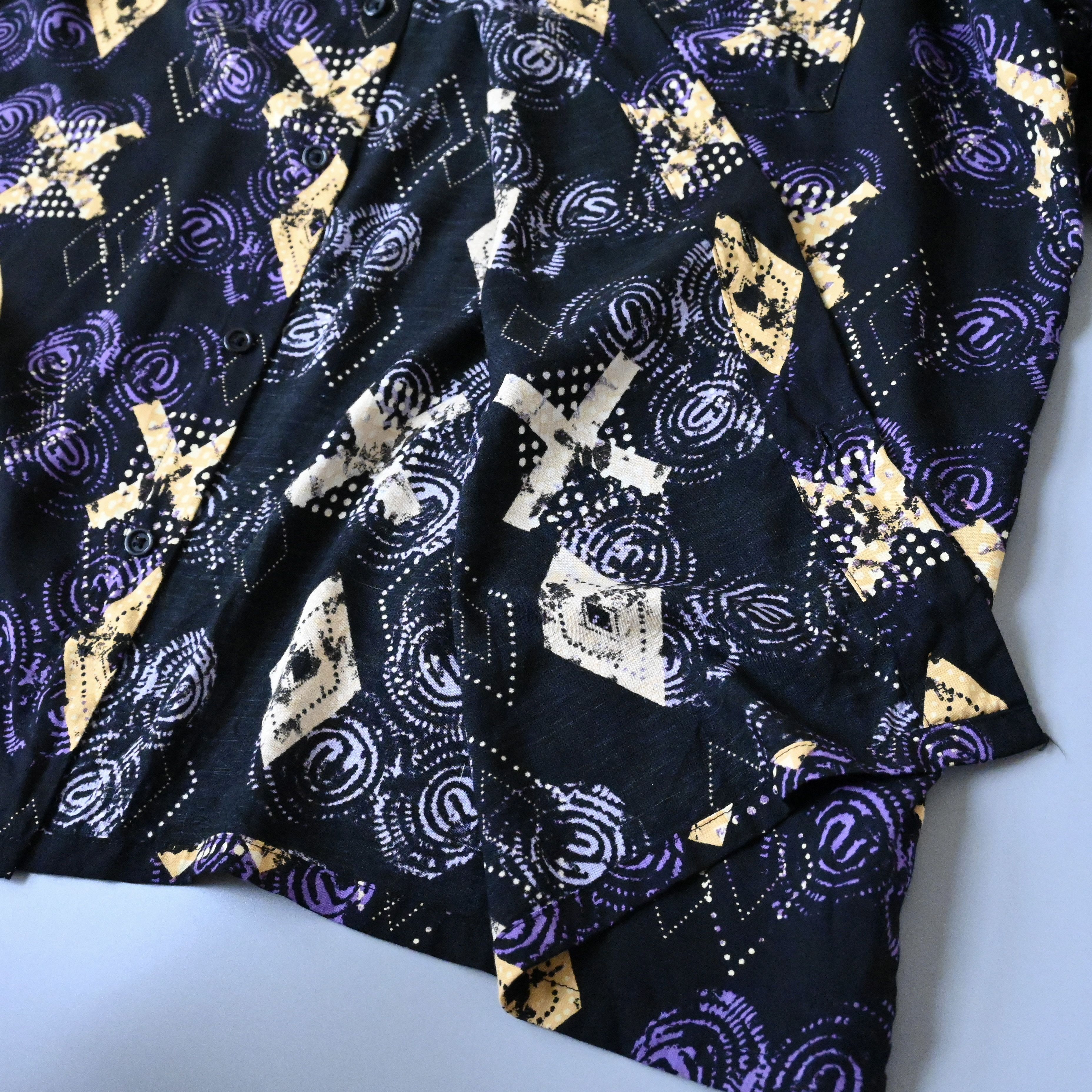Puritan VTG 90s Puritan geometric pattern rayon shirt, Lakers color Size US XL / EU 56 / 4 - 7 Thumbnail