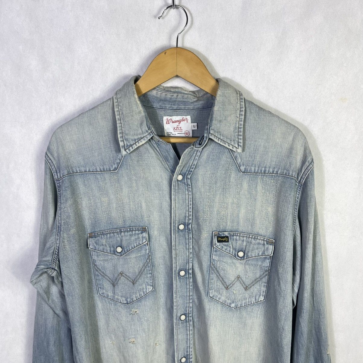 Japanese Brand × Wrangler Wrangler x Azul Distressed Design Denim Pearl Snap Shirt Size US L / EU 52-54 / 3 - 3 Thumbnail