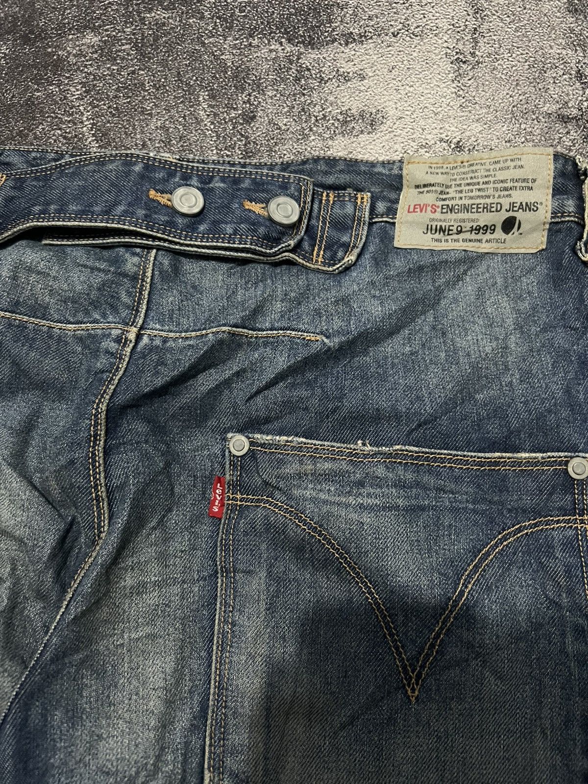 Levi's Vintage Clothing Levis Engineered Belt Buckle Back Jeans Size US 34 / EU 50 - 3 Thumbnail