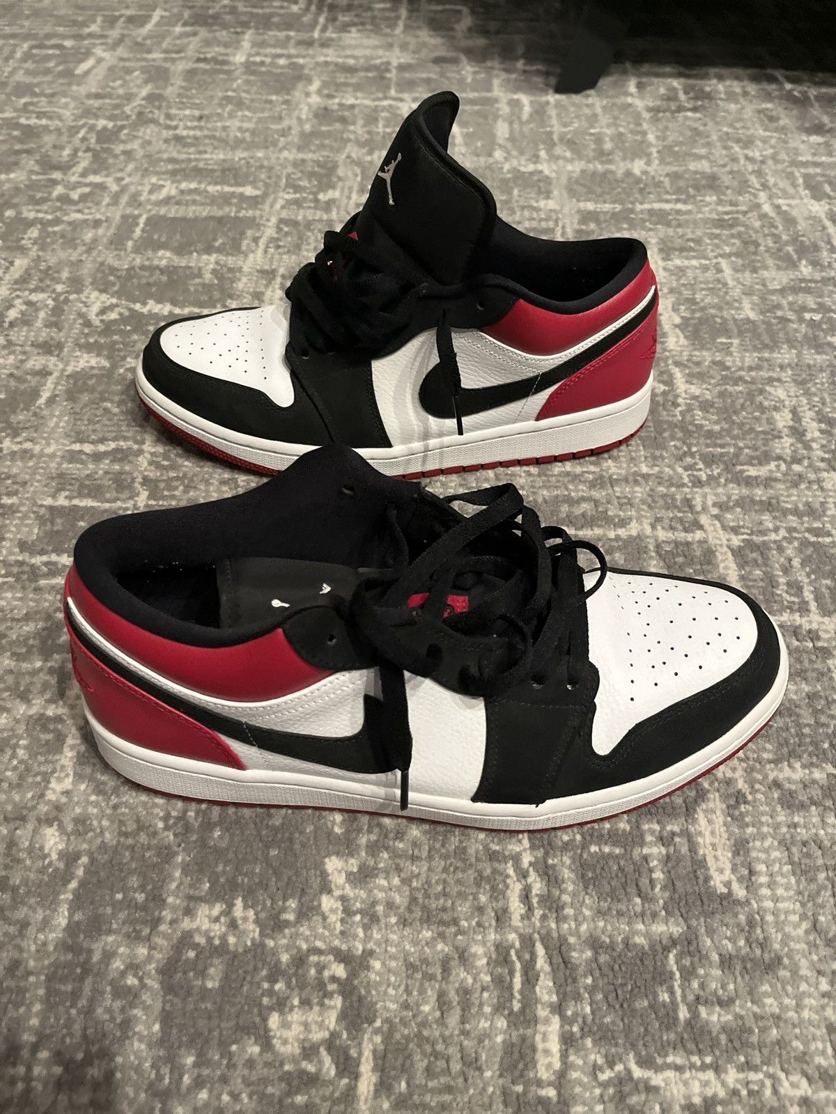 Jordan Brand × Nike Jordan 1 Retro Low OG Black Toe Size US 11 / EU 44 - 6 Thumbnail