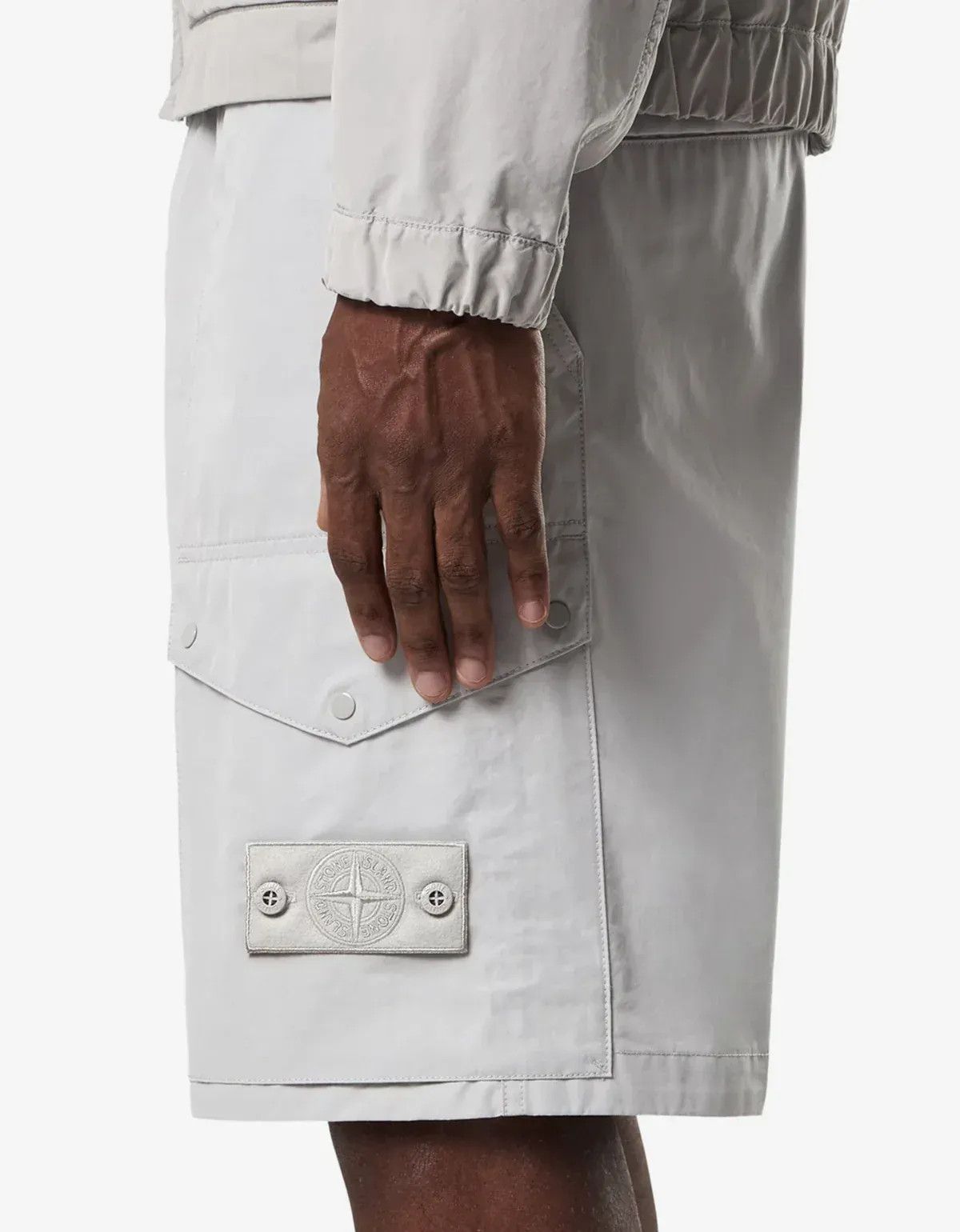 Stone Island Stone Island Ghost Grey All-Weather Cargo Shorts Size US 38 / EU 54 - 4 Thumbnail