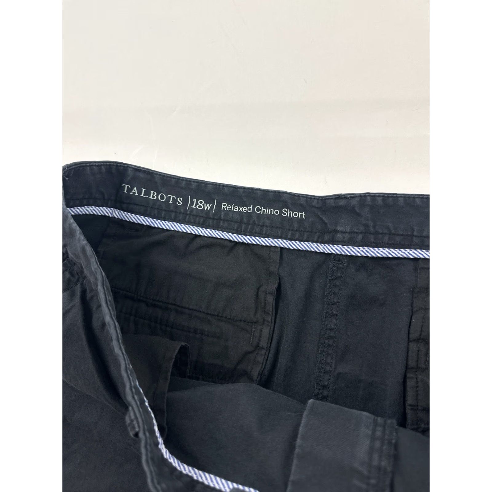 Talbots TALBOTS Black Chino Shorts Women’s Size 18 Relaxed Fit Classic Preppy Casual Size 40" / US 18 - 3 Thumbnail