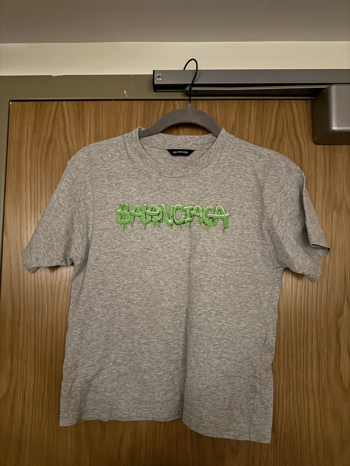 Balenciaga Balenciaga Green Logo Kids Tee 10 Size US XXS / EU 40 - 1 Thumbnail