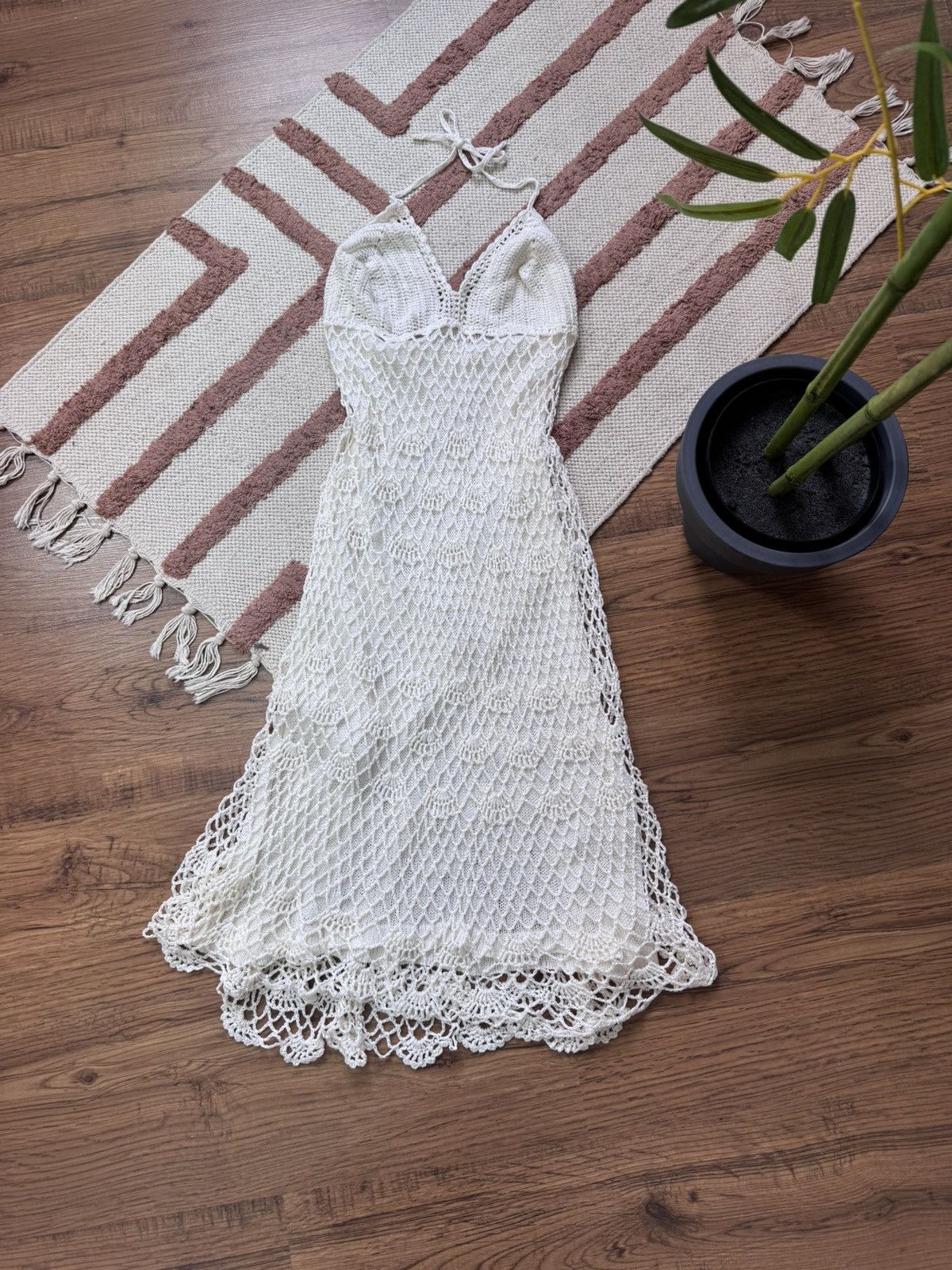 Japanese Brand × Vintage VINTAGE MESH KNITTED ROSES BEIGE TULIP BEACH DRESS Size M / US 6-8 / IT 42-44 - 1 Thumbnail