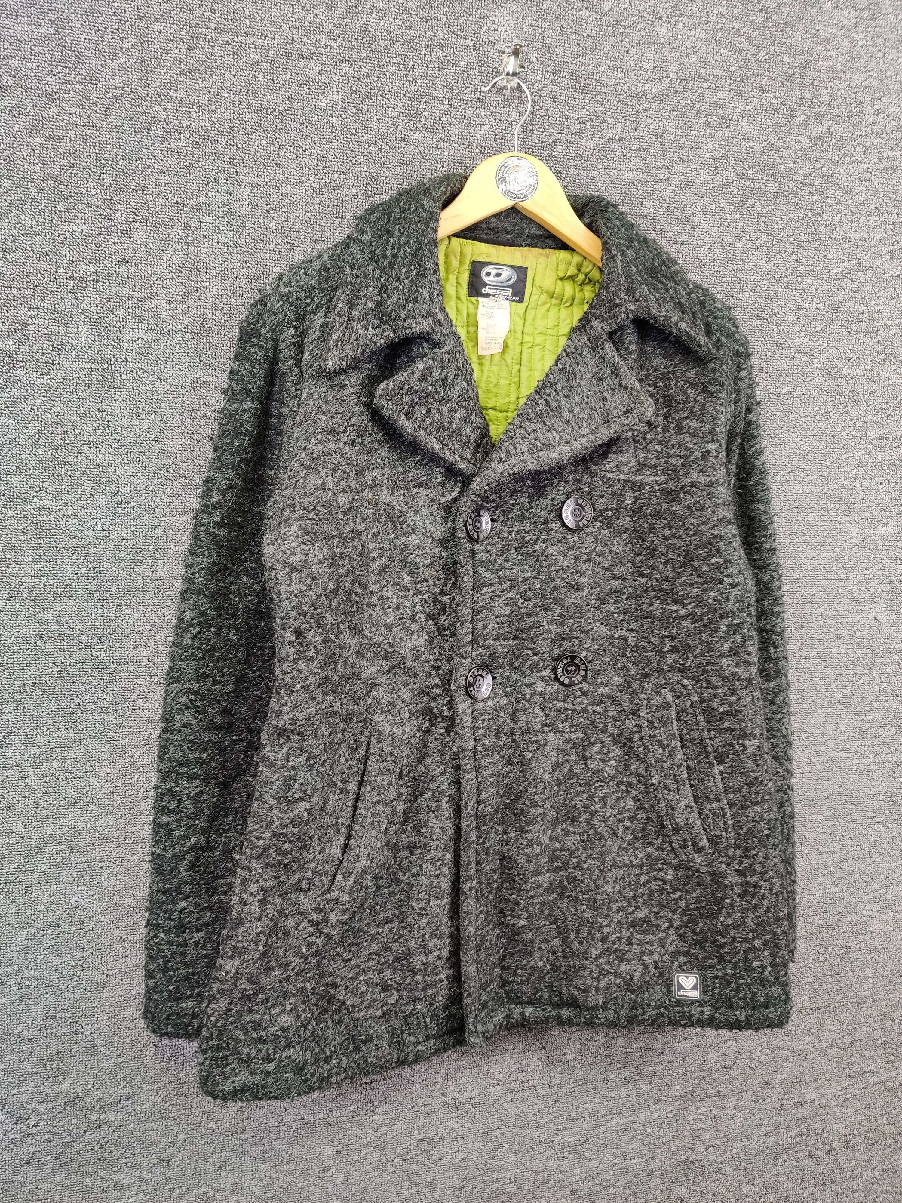 Diesel Vintage Diesel Quilted Wool Double Breasted Coat Size US L / EU 52-54 / 3 - 5 Thumbnail
