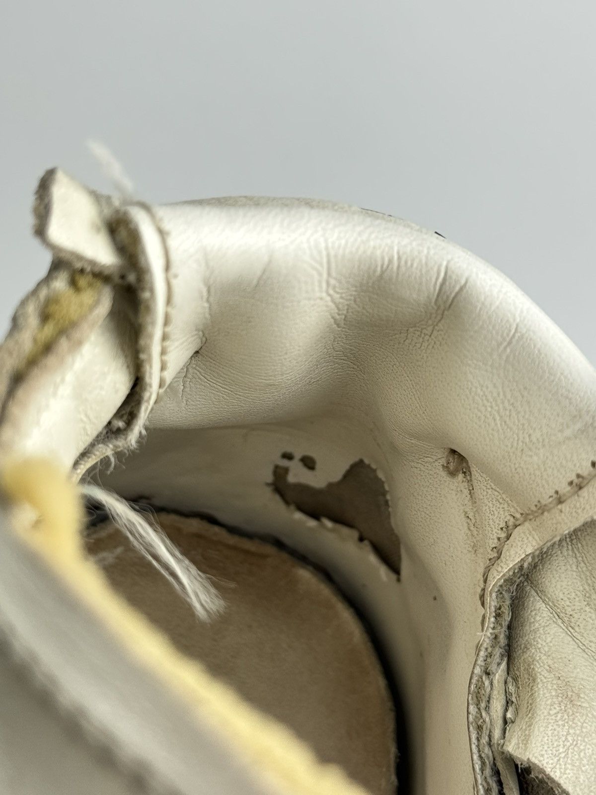 Comme des Garcons × Nike Comme des Garçons x Nike Air Force 1 Mid 'Triple White' Size US 5.5 / EU 38 - 17 Thumbnail