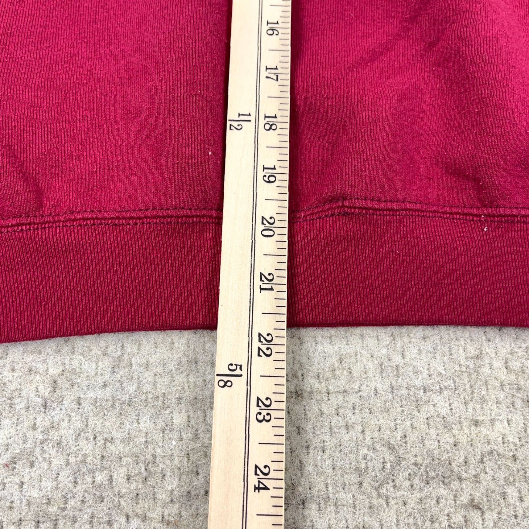 Mickey & Co. Vintage Disney Sweatshirt XL Red Crewneck Sweater Mickey Mouse 90s USA Women Size XL / US 12-14 / IT 48-50 - 6 Thumbnail