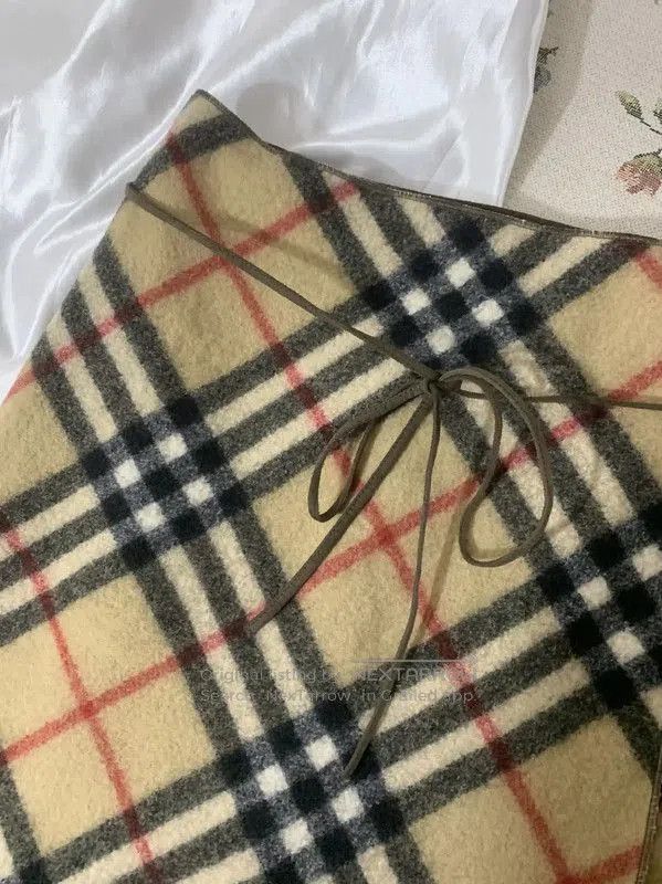 Burberry Burberry Beige Wool Check Midi Skirt. Size 23" - 2 Thumbnail