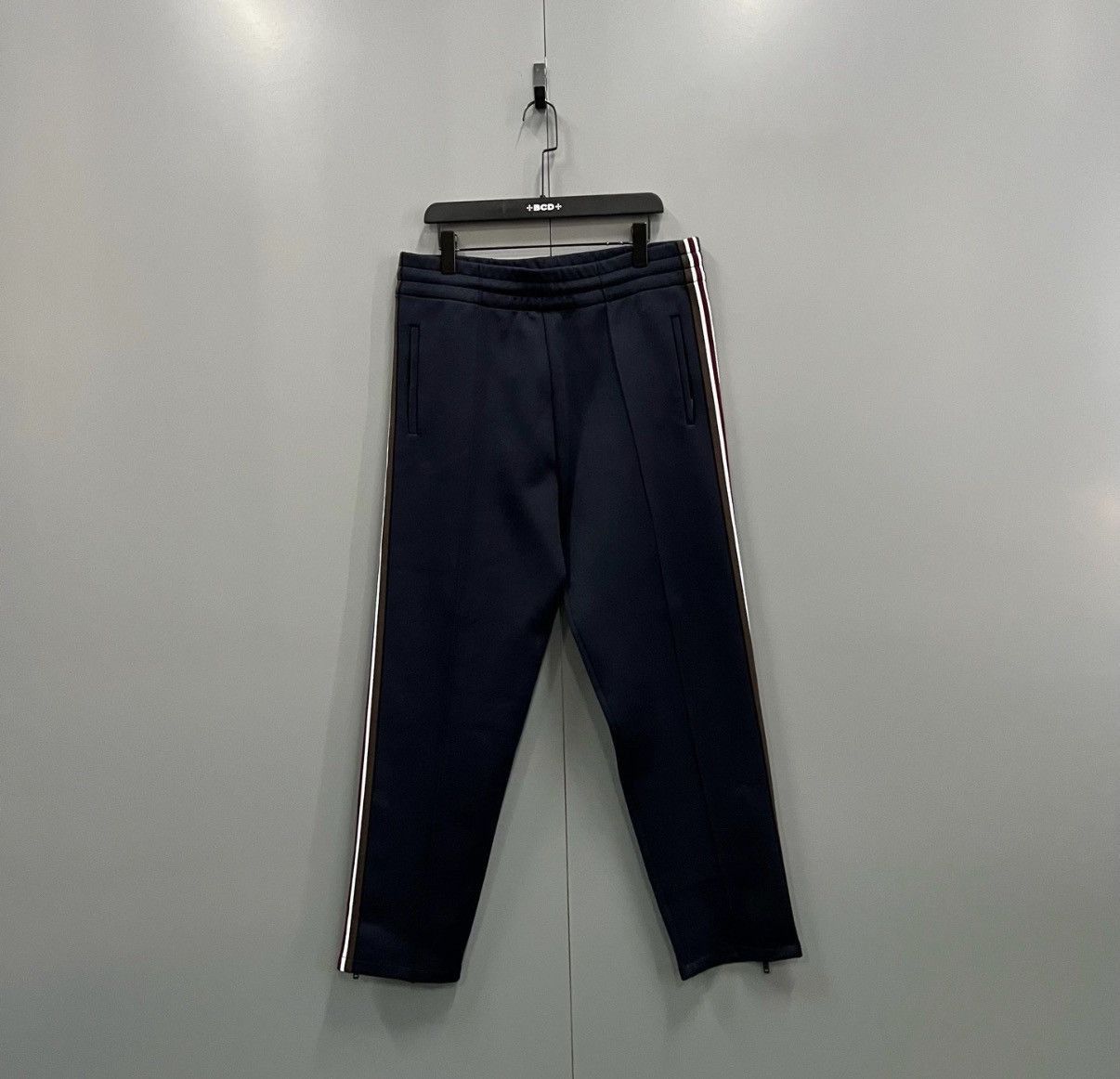 Burberry Black Striped Side Elastic Waist Sweatpants Size 36 Size US 36 / EU 52 - 1 Thumbnail