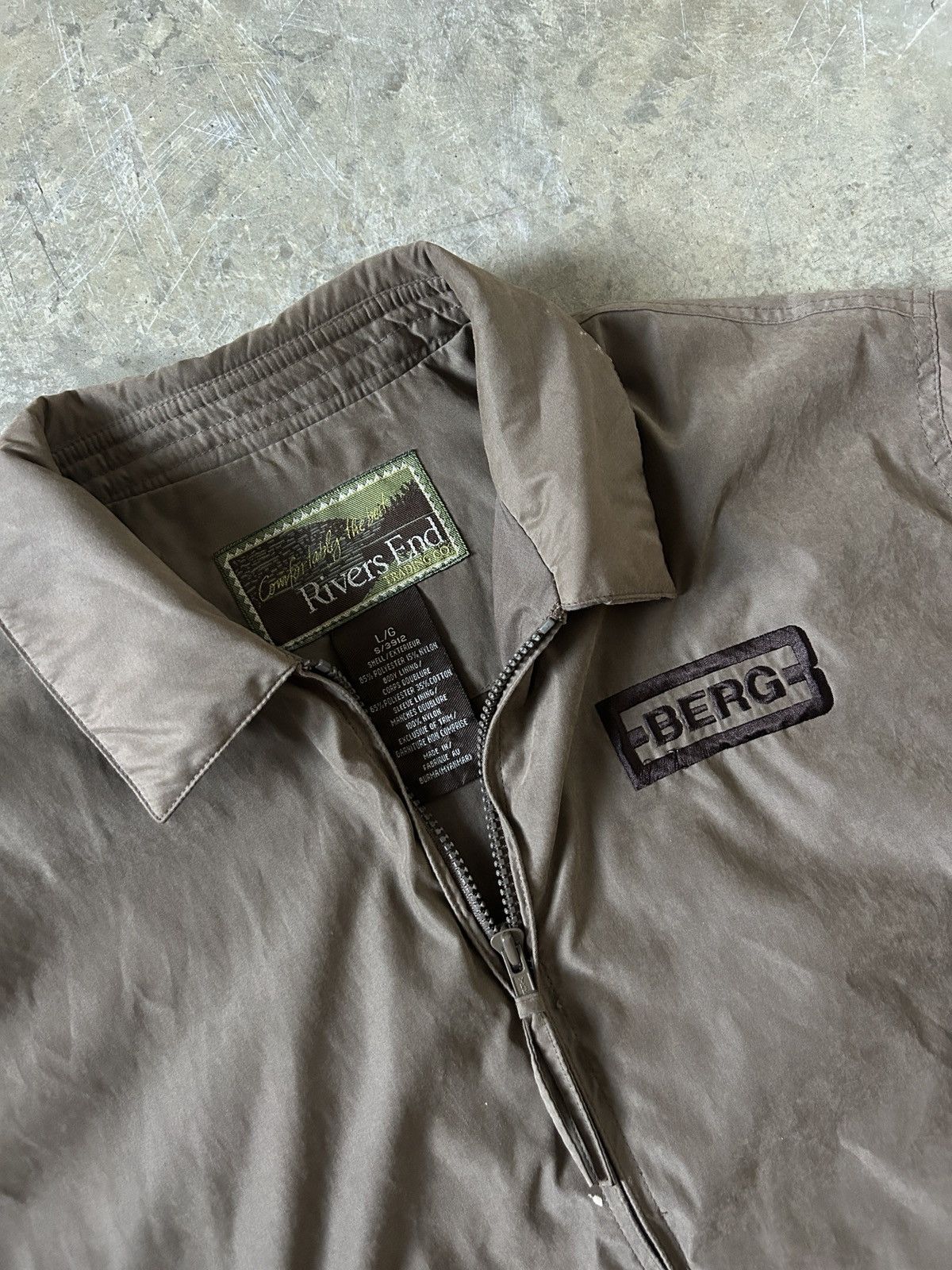 Vintage Vintage Taupe “F. BERG” Workwear Jacket — 90s Utility Zip-Up Size US S / EU 44-46 / 1 - 3 Thumbnail