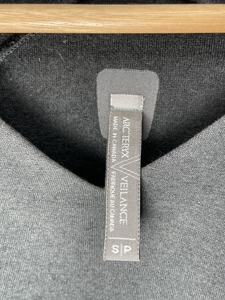 Veilance ARCTERYX Veilance Coal Merino Sweater MD01 2009 Sweater Size US M / EU 48-50 / 2 - 11 Thumbnail