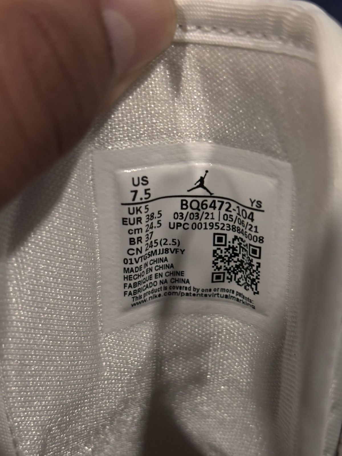 Nike Air Jordan 1 Mid Hyper Royal Size US 7.5 / IT 37.5 - 6 Thumbnail