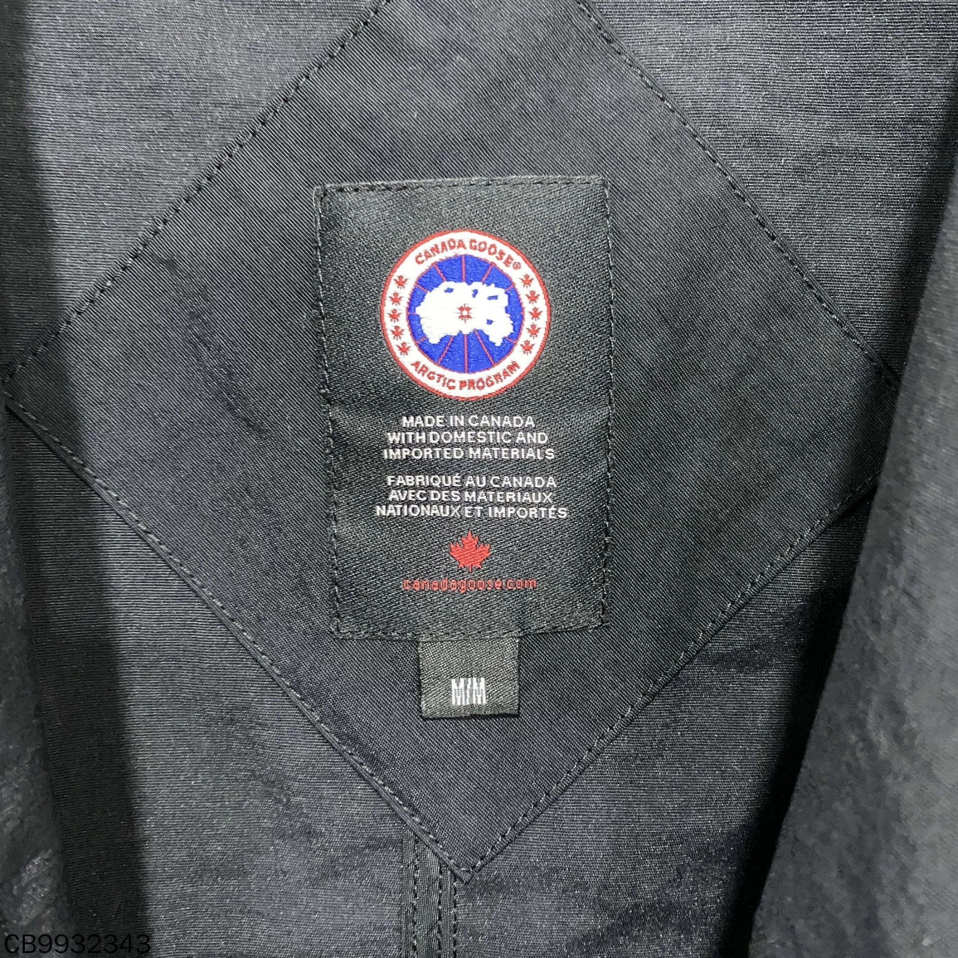 Canada Goose Canada Goose Gray parka M Size US M / EU 48-50 / 2 - 5 Thumbnail
