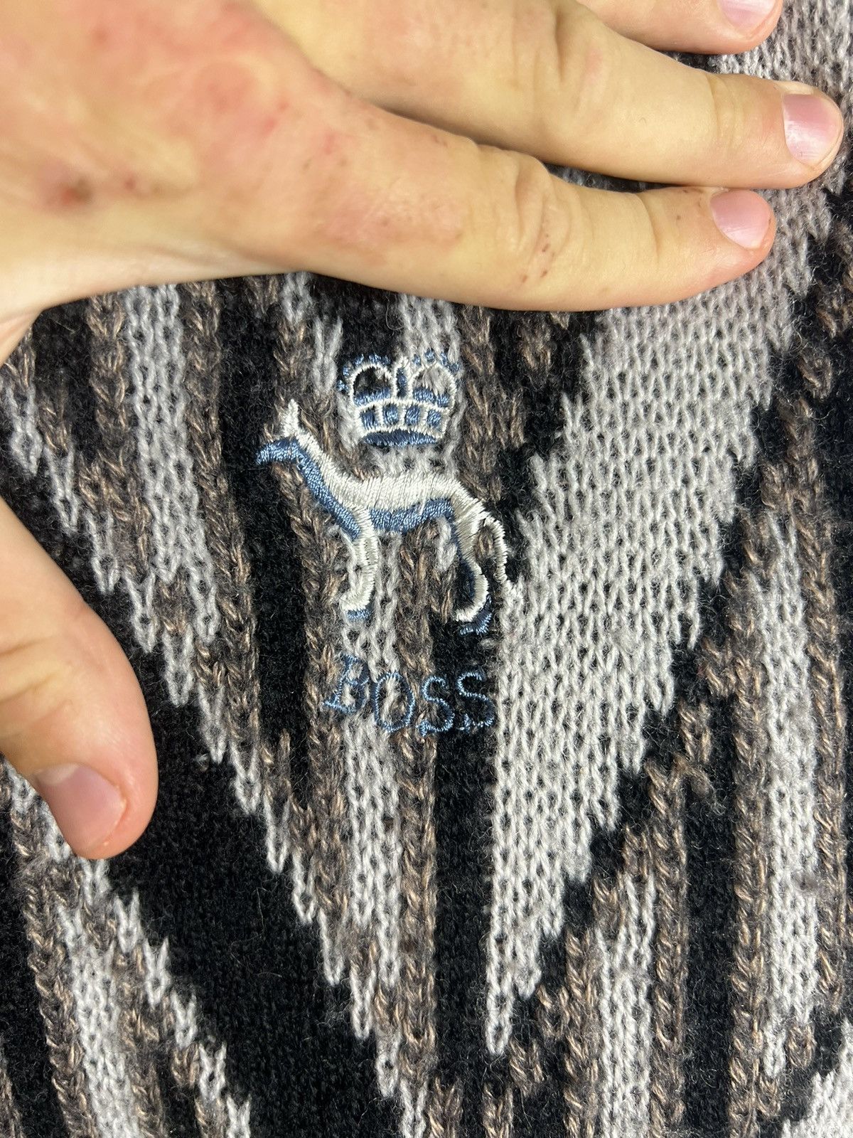 Hugo Boss Vintage Hugo Boss Knitted Sweater Coogi Style Size US M / EU 48-50 / 2 - 3 Thumbnail