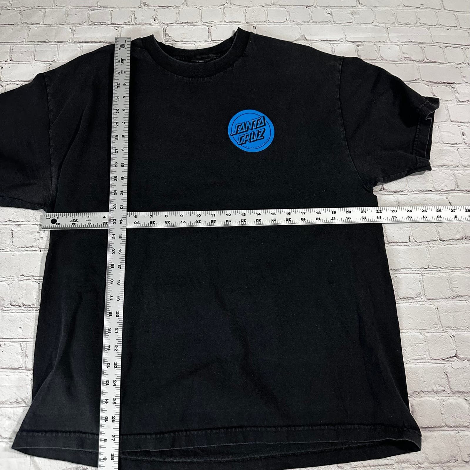 Santa Cruz Skateboards Santa Cruz tee shirts Size US XL / EU 56 / 4 - 7 Thumbnail