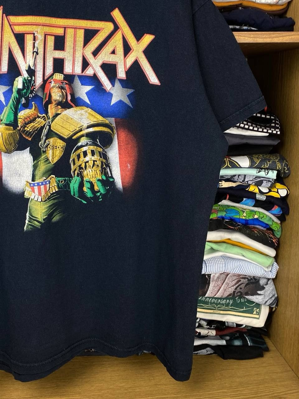 Band Tees × Vintage Vintage Anthrax 1997-2004 "I Am The Law" Dredd Graphic Tee Size US XL / EU 56 / 4 - 7 Thumbnail