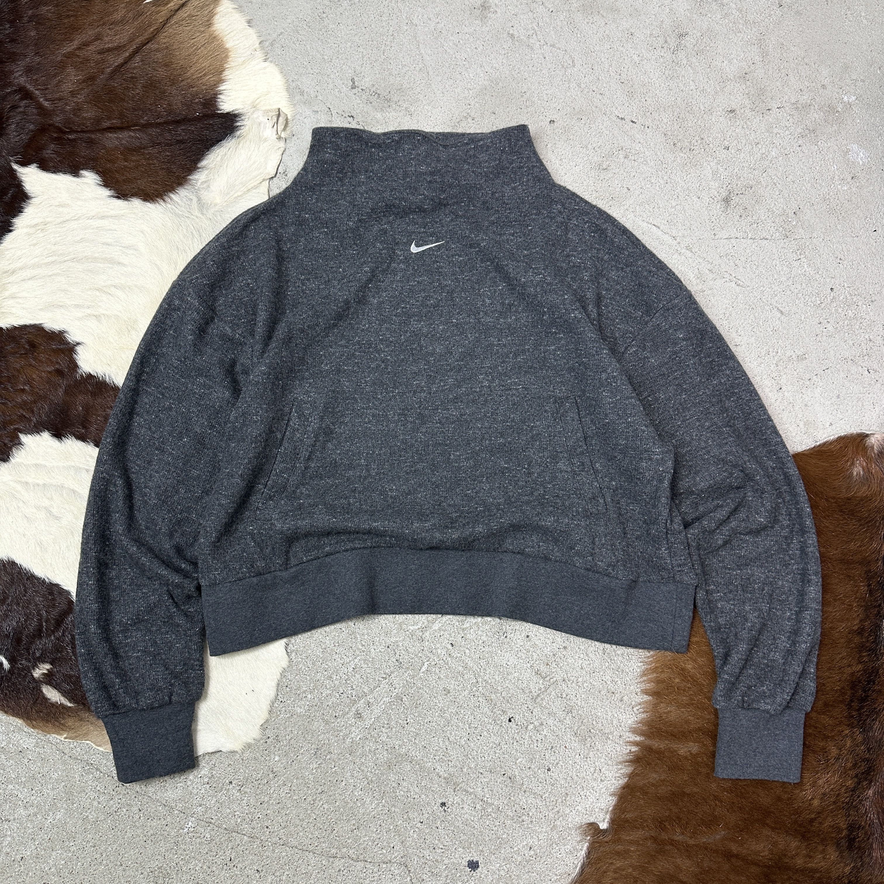 Nike Vintage Streetwear Sporty Nike Therma Fit Sweatshirt Y2K Size XS / US 0-2 / IT 36-38 - 2 Thumbnail