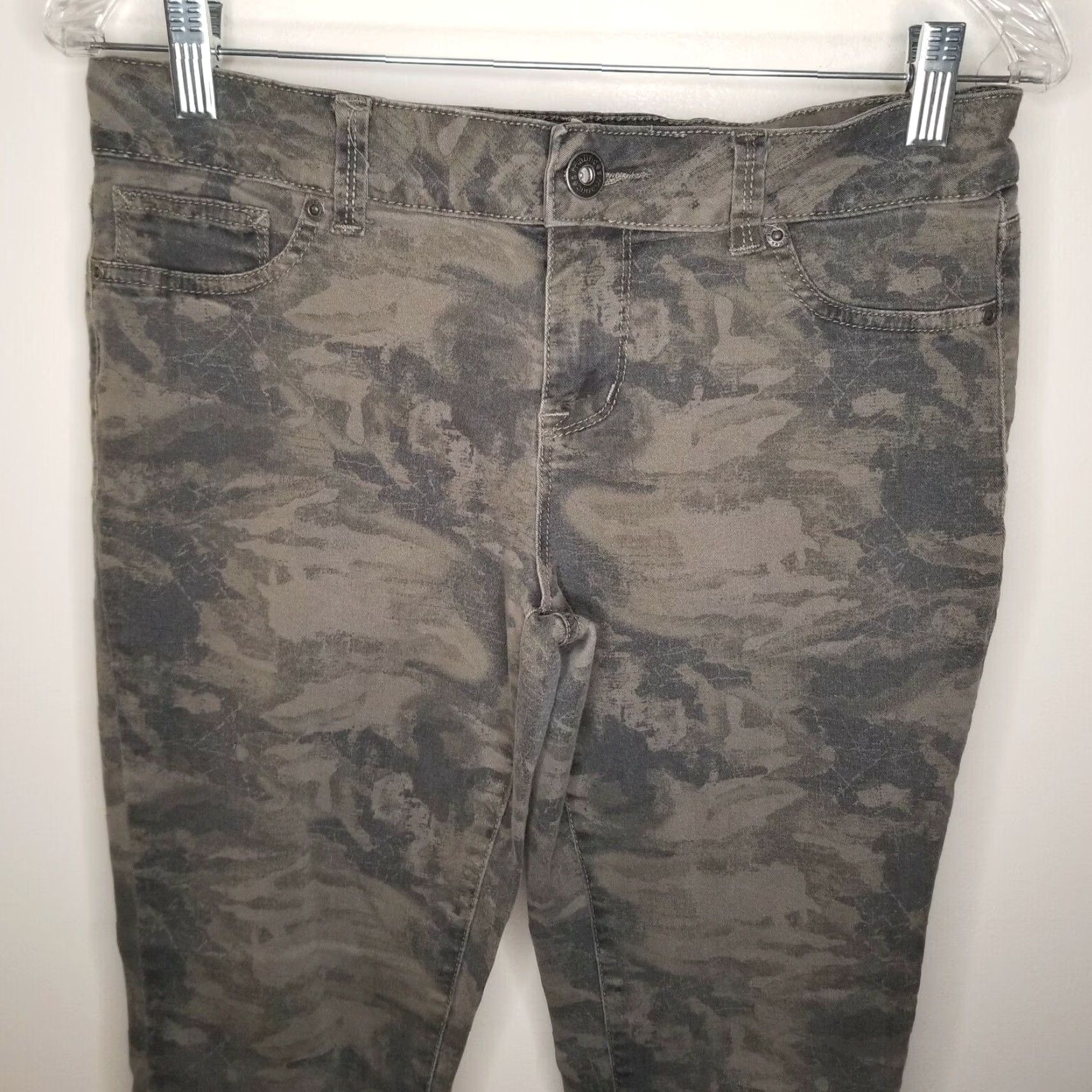 Vintage MAURICES Women's Green Brown Camo Skinny Jeans Size M Regular Size 32" / US 10 / IT 46 - 2 Thumbnail