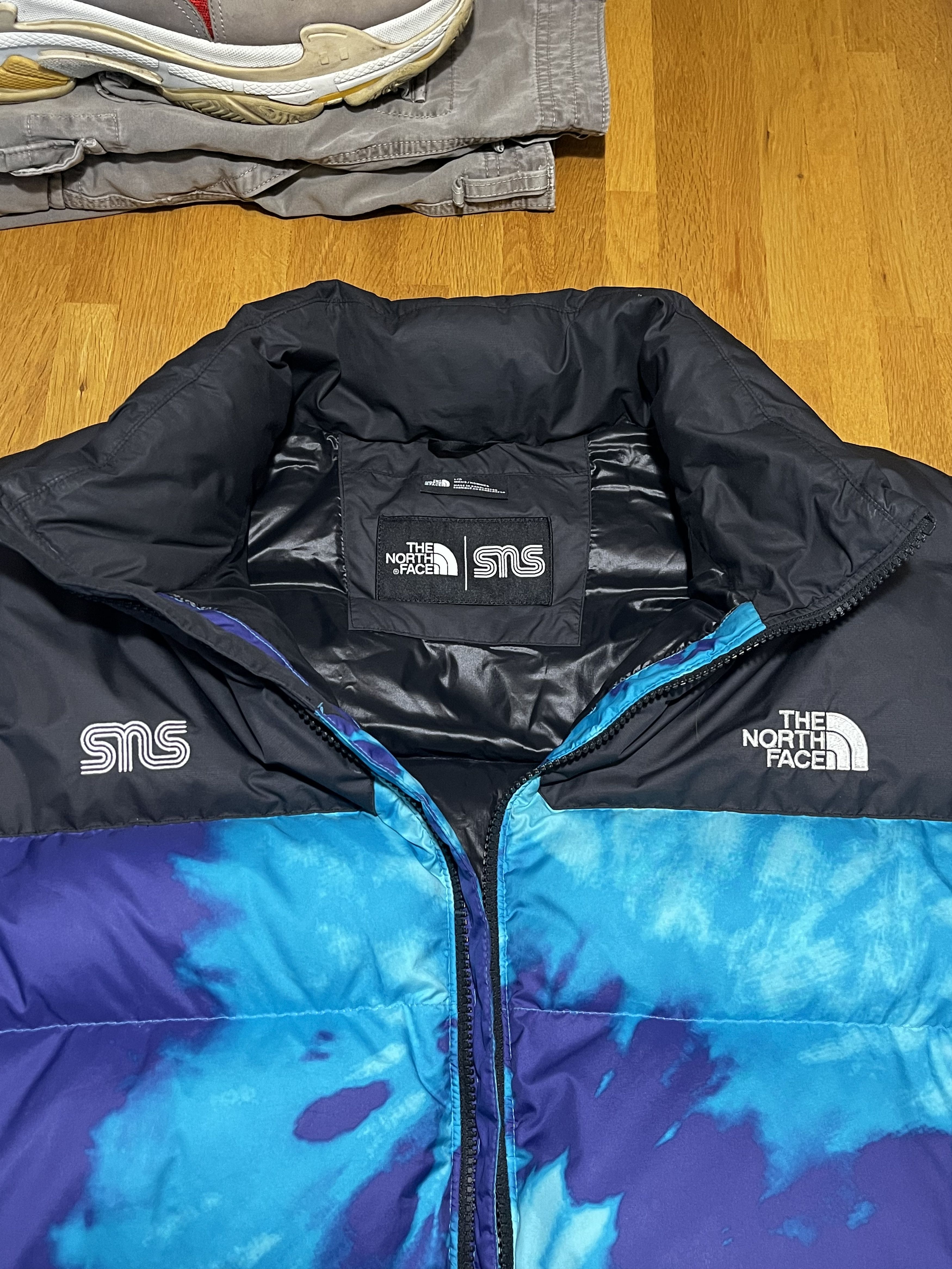 Sneakersnstuff × The North Face The North Face x SNS Nuptse Size US L / EU 52-54 / 3 - 5 Thumbnail