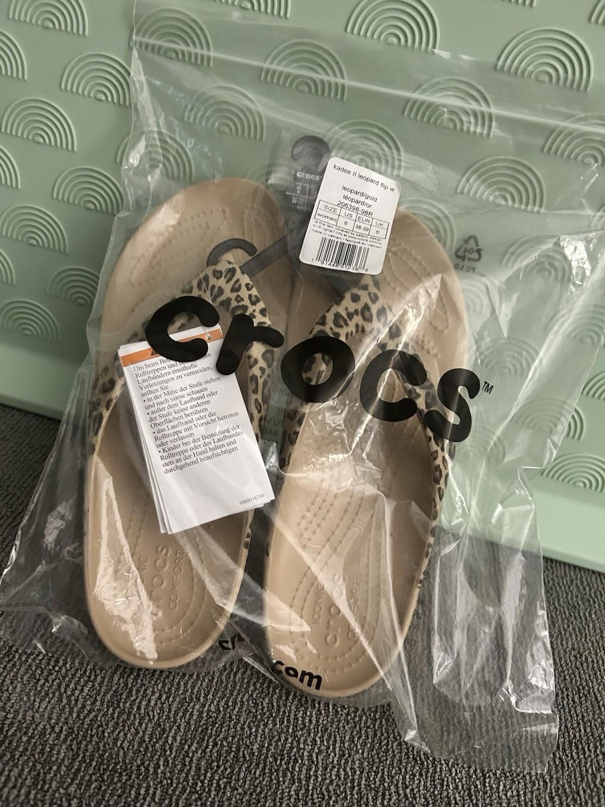 Crocs Crocs Kadee II Leopard Animal Print Womens Flip Flops Size 8 Size US 8 / IT 38 - 6 Thumbnail