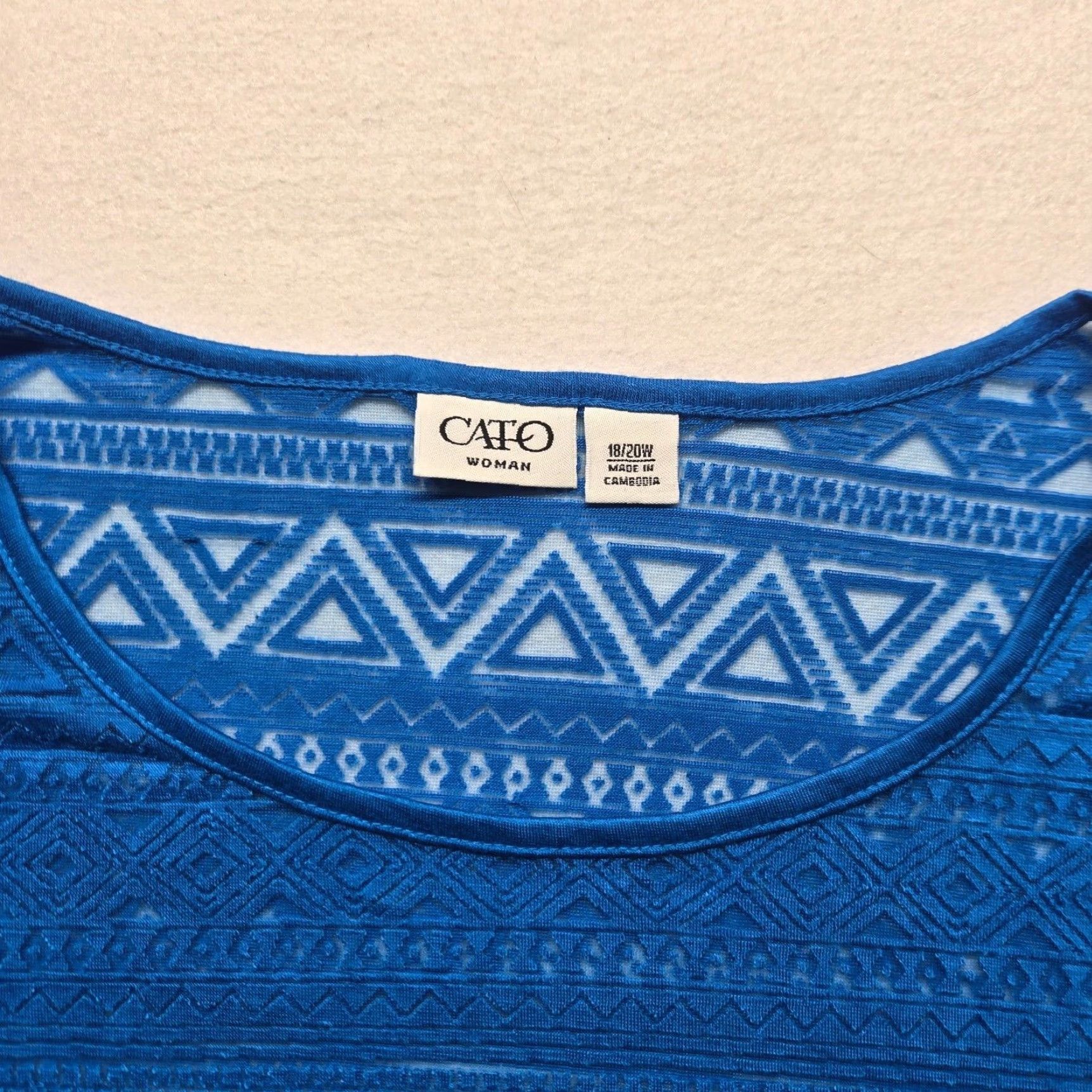 Vintage Cato Shirt Blouse Solid Blue 20W Adult Women's V-Neck Sleeveless Pullover Sheer Lightweight Casual Casual Size 3XL / US 20-22 - 2 Thumbnail