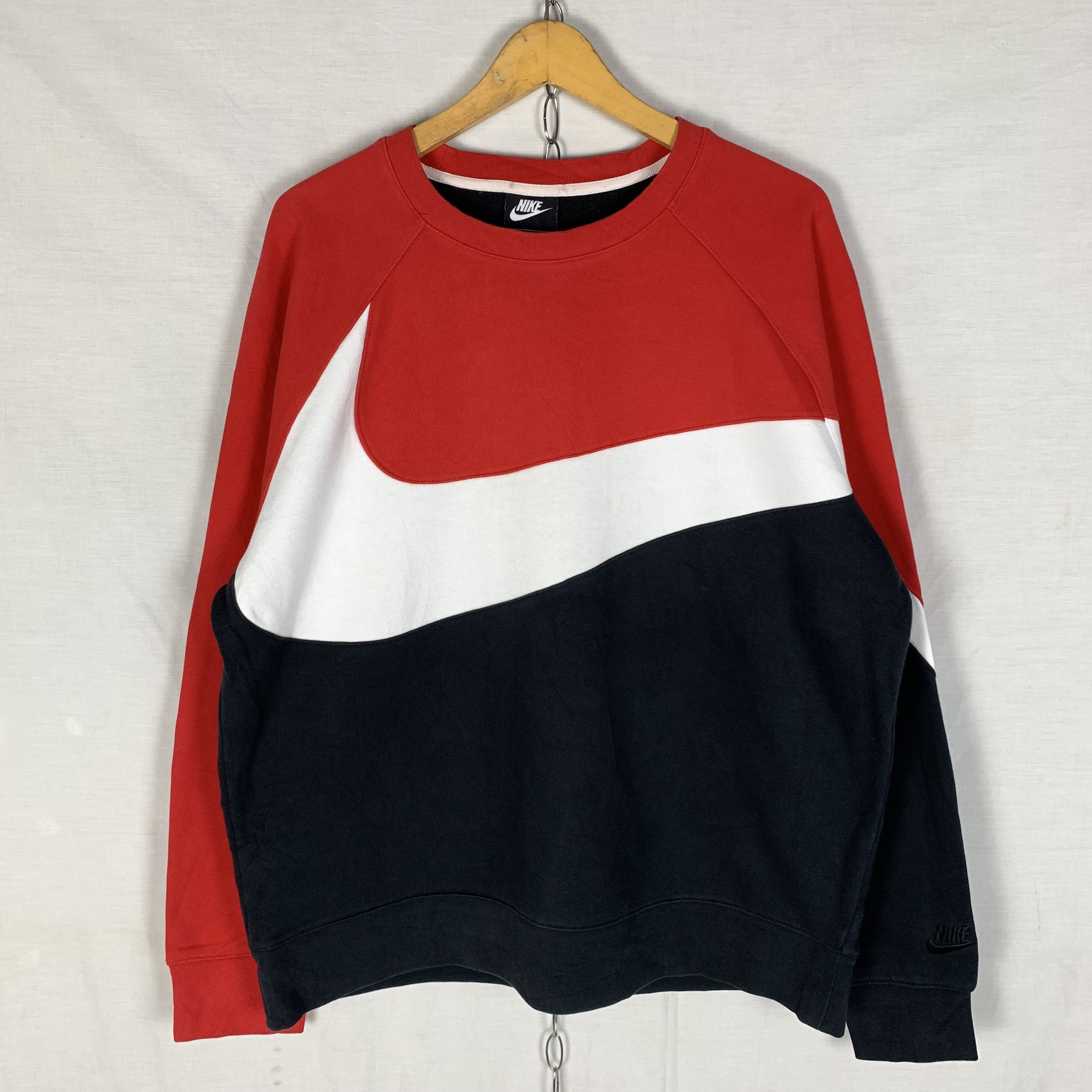 Rare good Vintage Nike Jumper / Nike Sweatshirt / Sportswear / Nike Swoosh / Nike Sweatshirt Multicolor Nike xl size