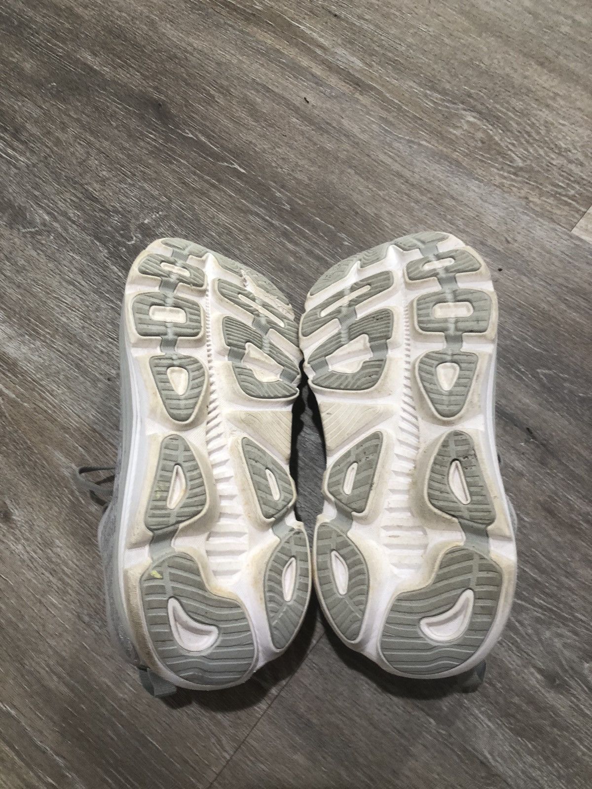 Hoka Hoka One One Gaviota 5 Wide Running Shoes Womens Size 9.5 Size US 9.5 / IT 39.5 - 15 Thumbnail
