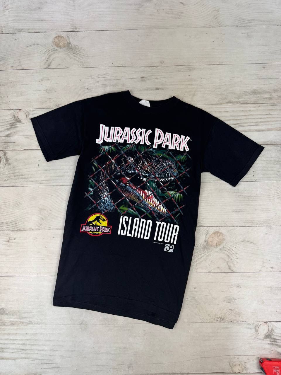 Vintage Vintage 1993 Jurassic Park Island Tour T-Shirt Size US S / EU 44-46 / 1 - 1 Thumbnail