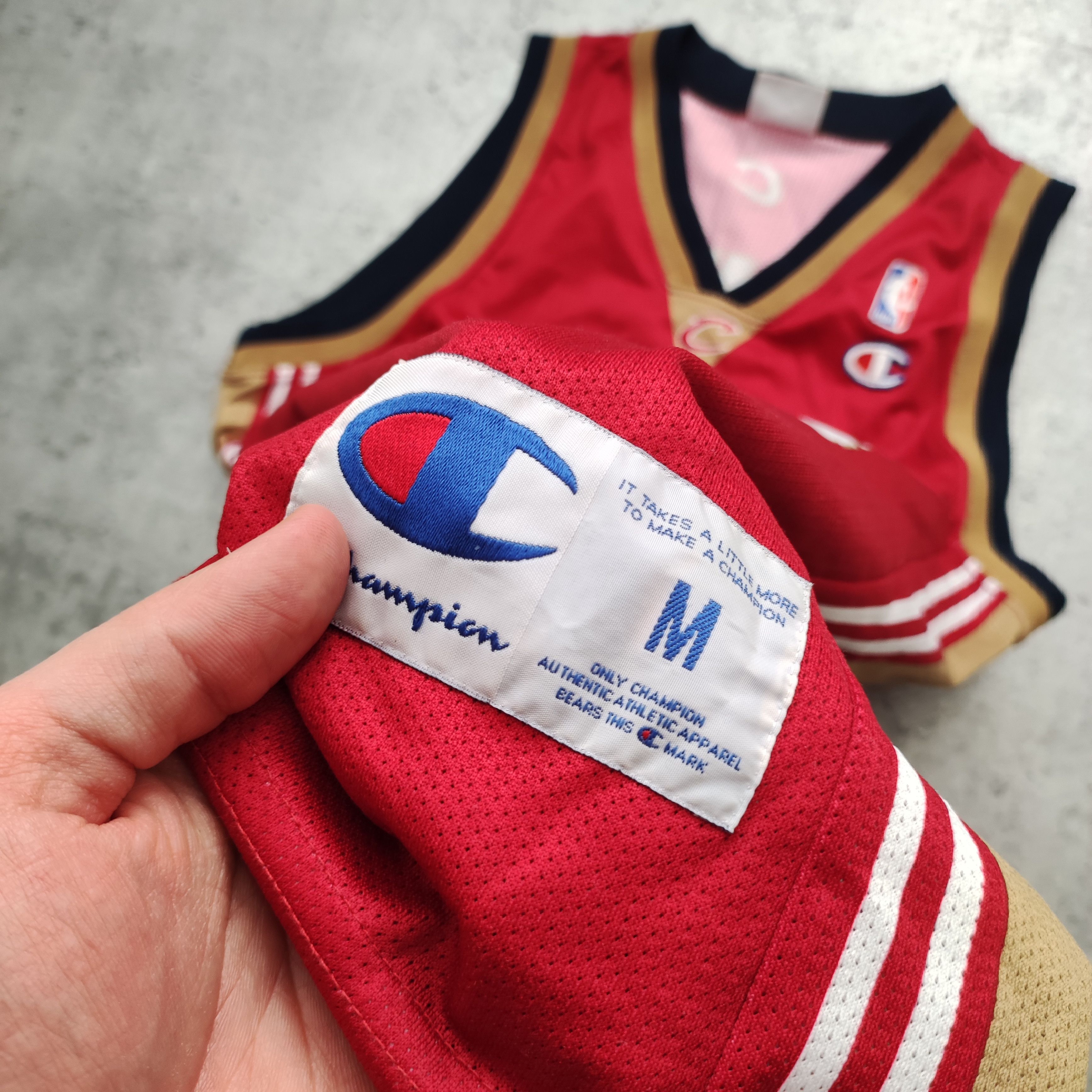 NBA × Vintage RARE 90s Champion Cleveland #23 James NBA Jersey Size US M / EU 48-50 / 2 - 7 Thumbnail