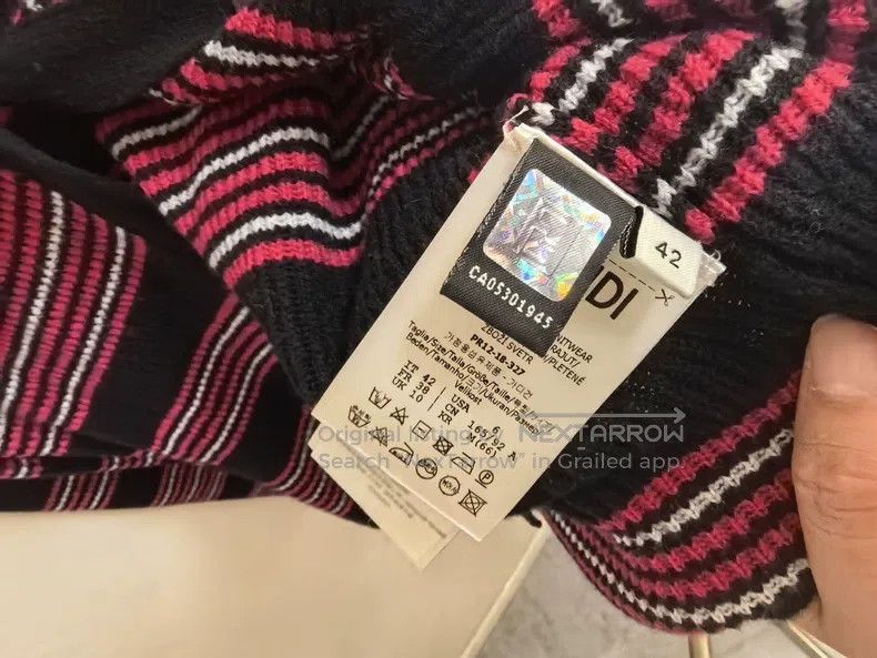 Fendi Fendi Black and Red Striped Knit Cardigan, V-Neck Design Size S / US 4 / IT 40 - 6 Thumbnail