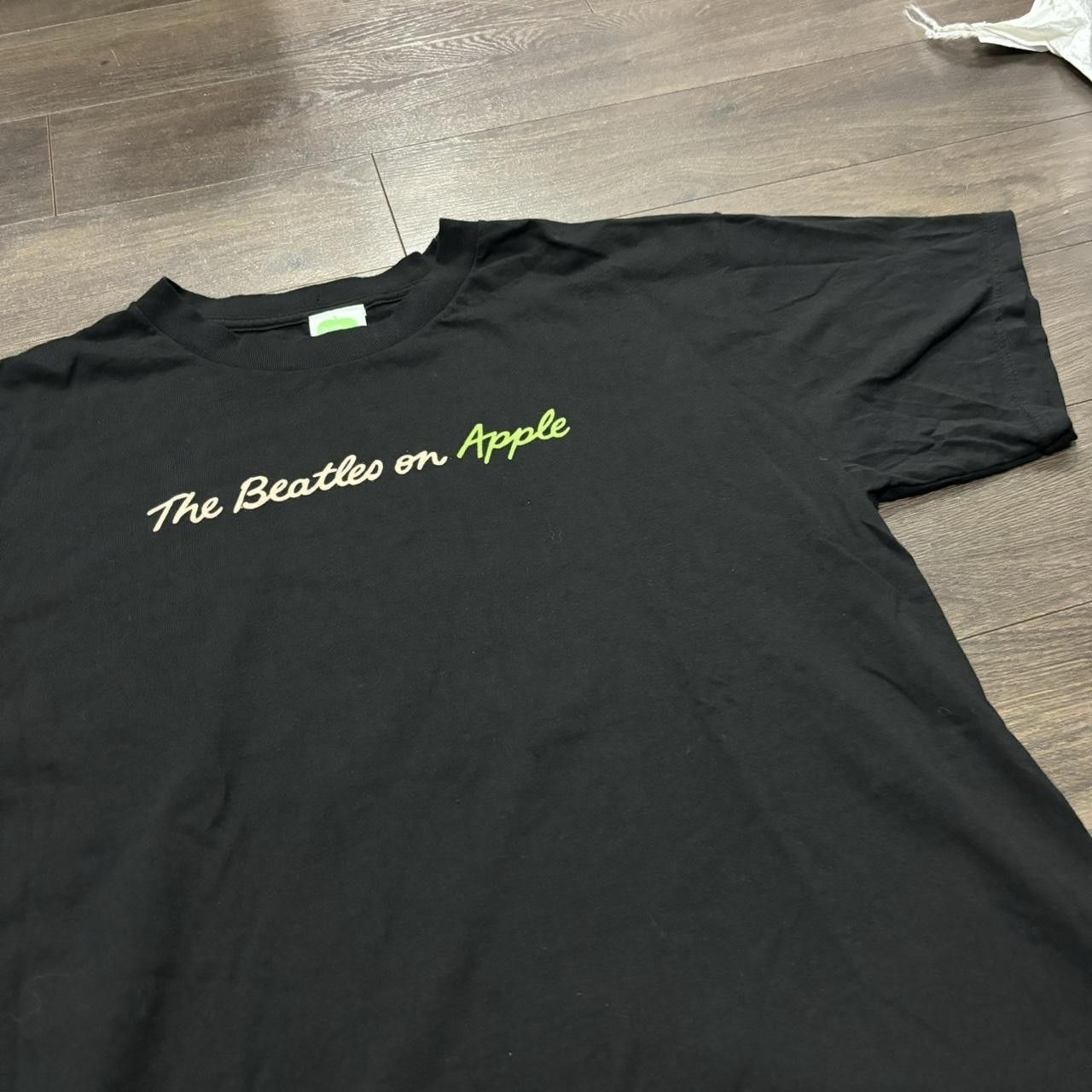 Designer Vintage The Beatles On Apple T Shirt 00s Large Size US L / EU 52-54 / 3 - 3 Thumbnail