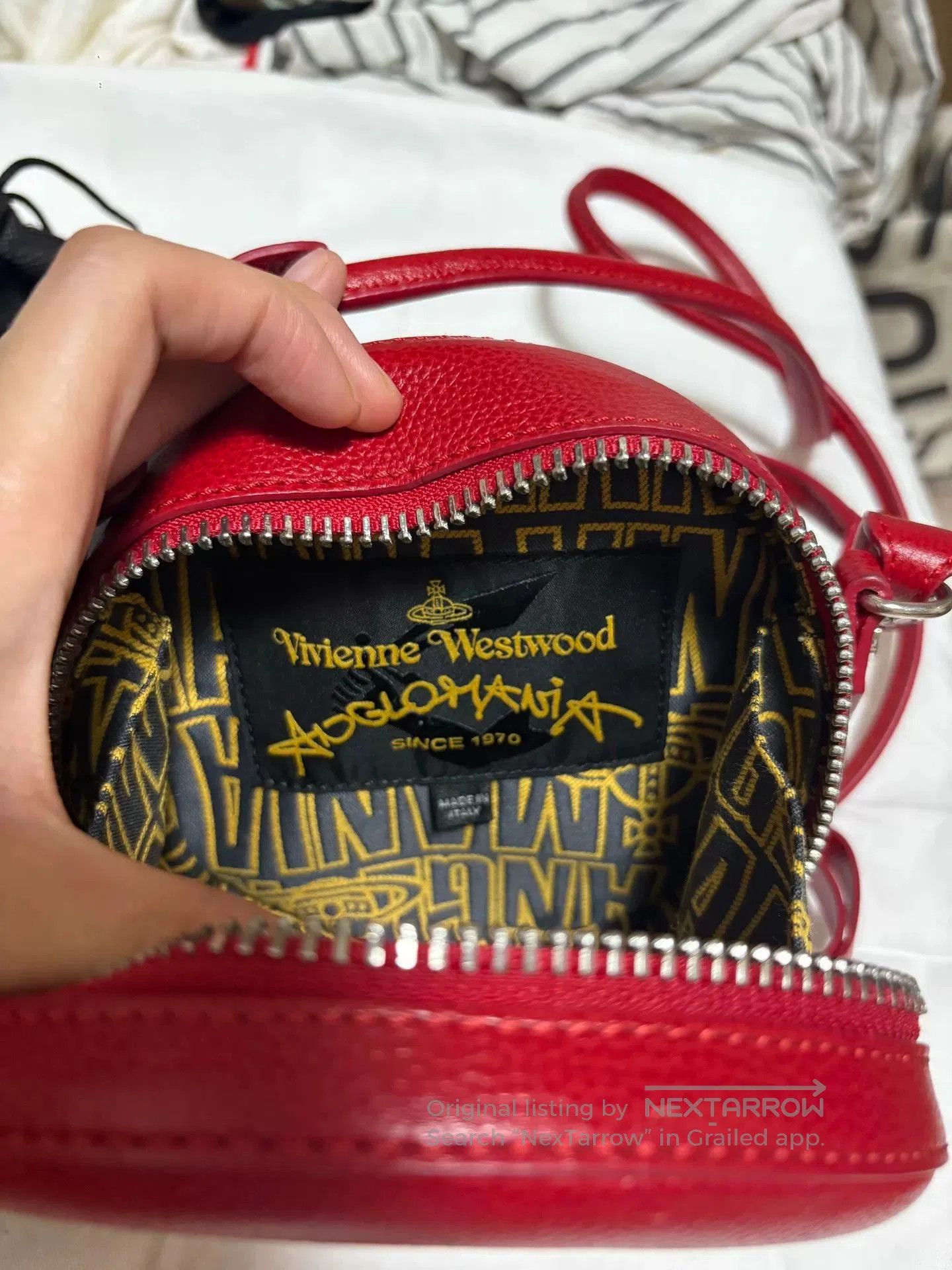 Vivienne Westwood Vivienne Westwood Red Leather Round Bag. Size ONE SIZE - 6 Thumbnail