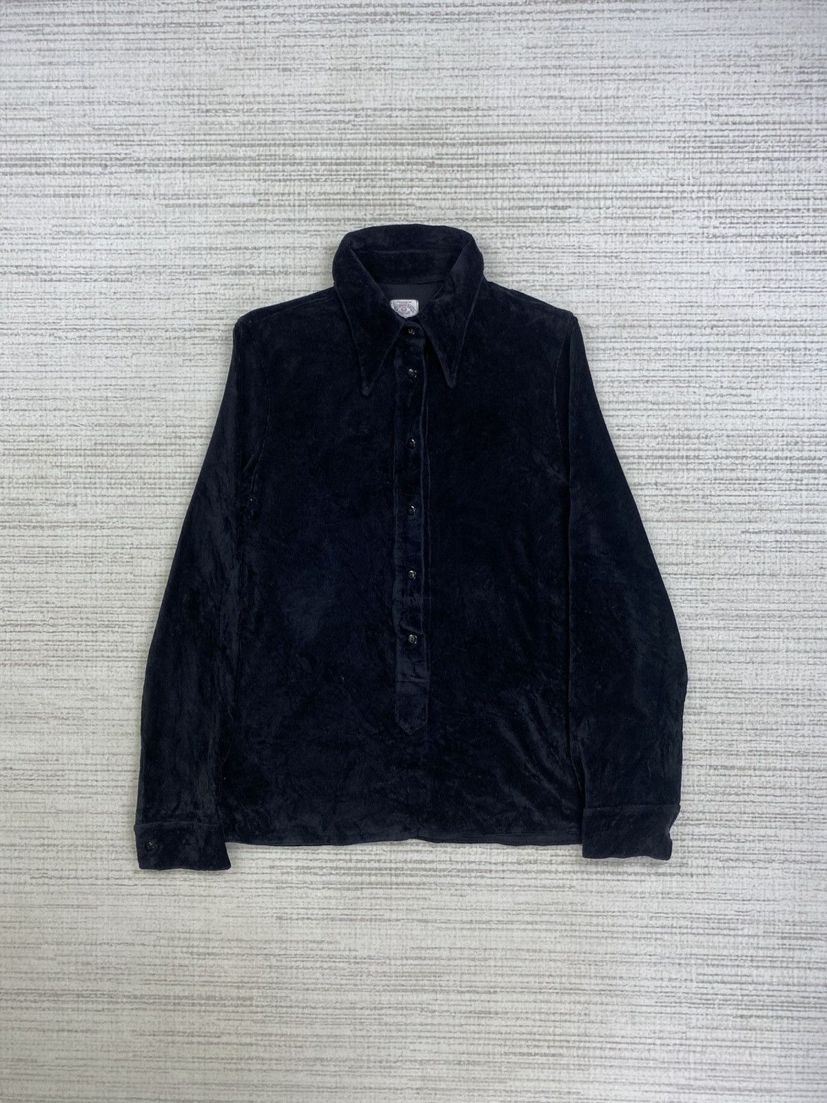 Armani × Giorgio Armani × Vintage Vtg Giorgio Armani Italy Jeans Half Button Velvet Button Ups Size US S / EU 44-46 / 1 - 1 Thumbnail