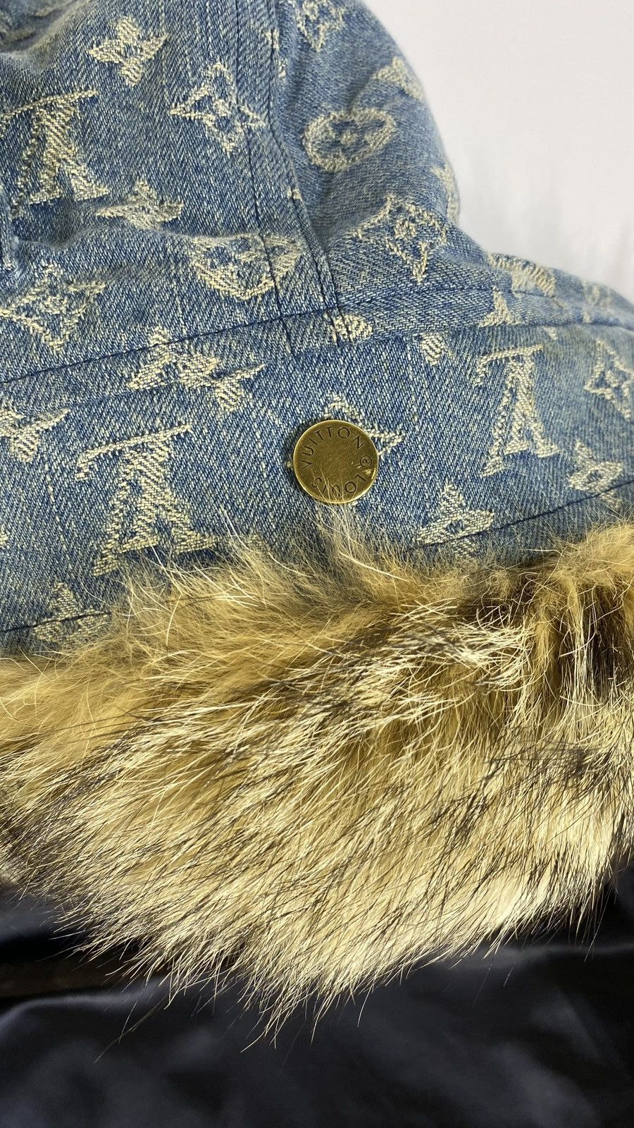 Louis Vuitton × Supreme Louis Vuitton X Supreme 46 Parka Denim Blue Monogram Size US S / EU 44-46 / 1 - 8 Thumbnail