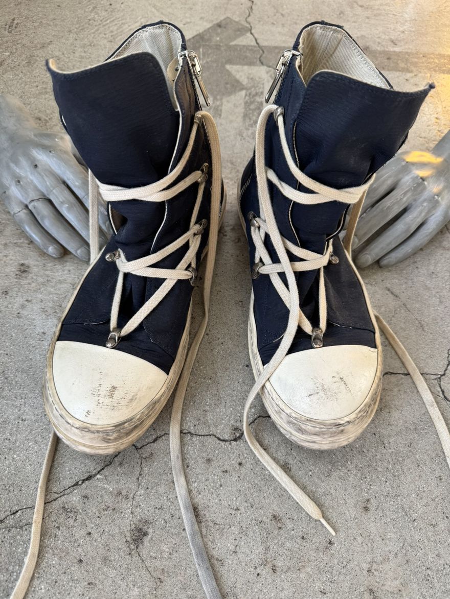 Hexagram Sneakers