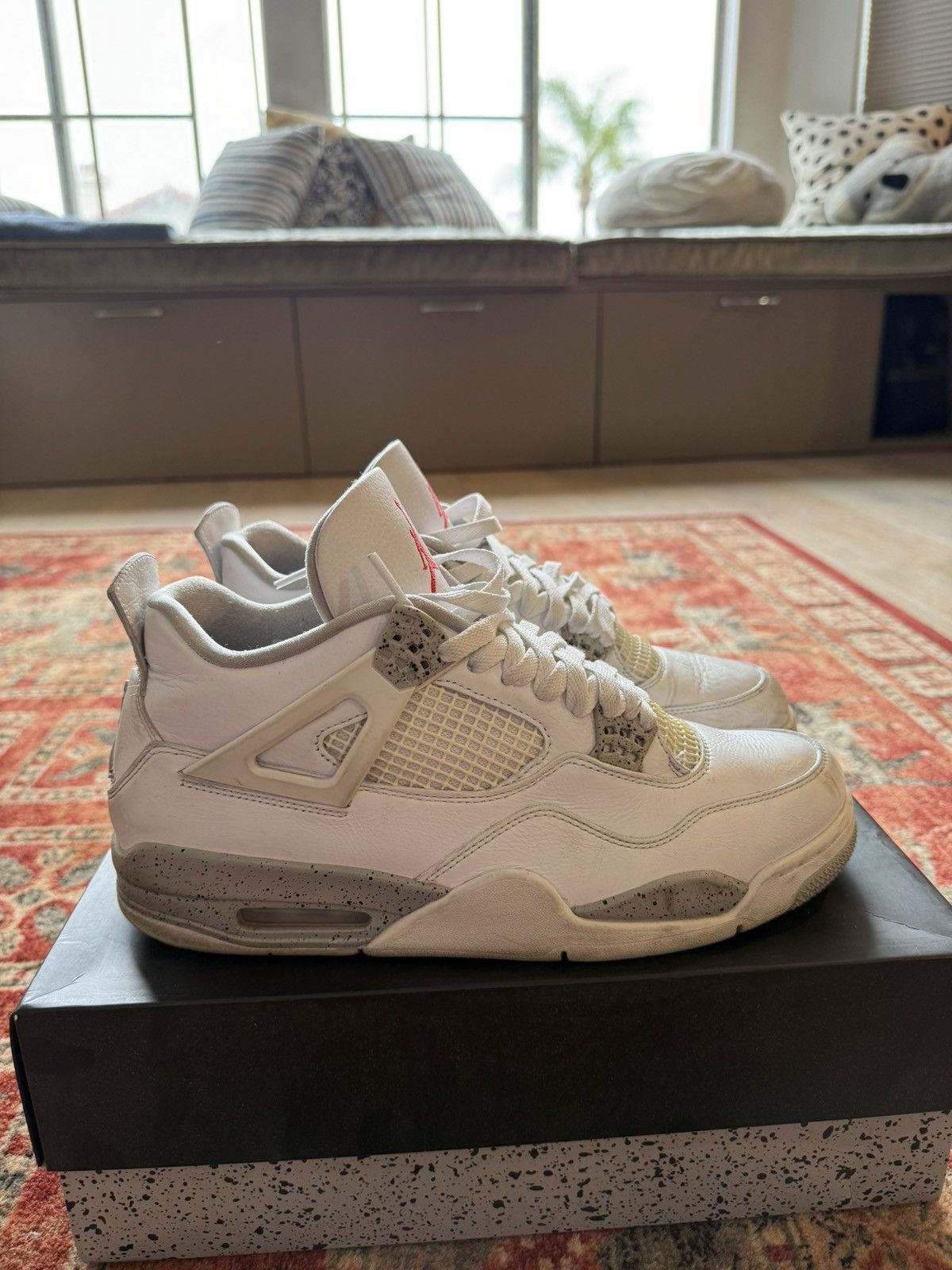 Nike Jordan 4 Oreos Size US 11 / EU 44 - 5 Thumbnail